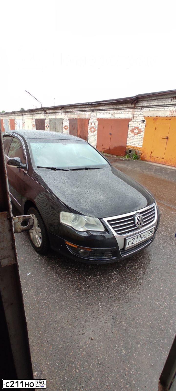 Фото автомобиля VOLKSWAGEN PASSAT, 2008 — госномер С211НО750. Цвет: ЧЕРНЫЙ