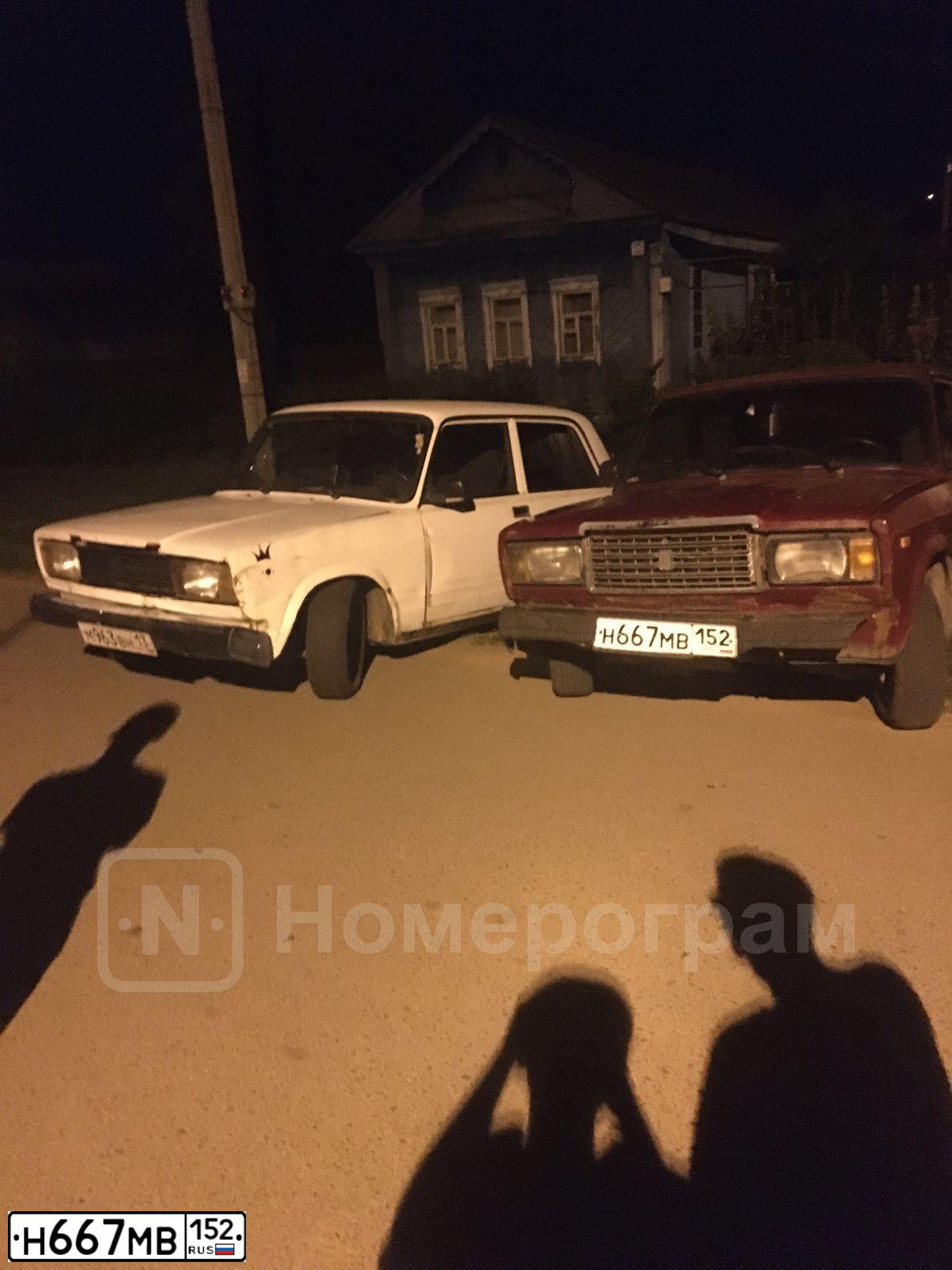Фото автомобиля LADA 2107, 2007 — госномер Н667МВ152. Цвет: ВИШНЕВЫЙ
