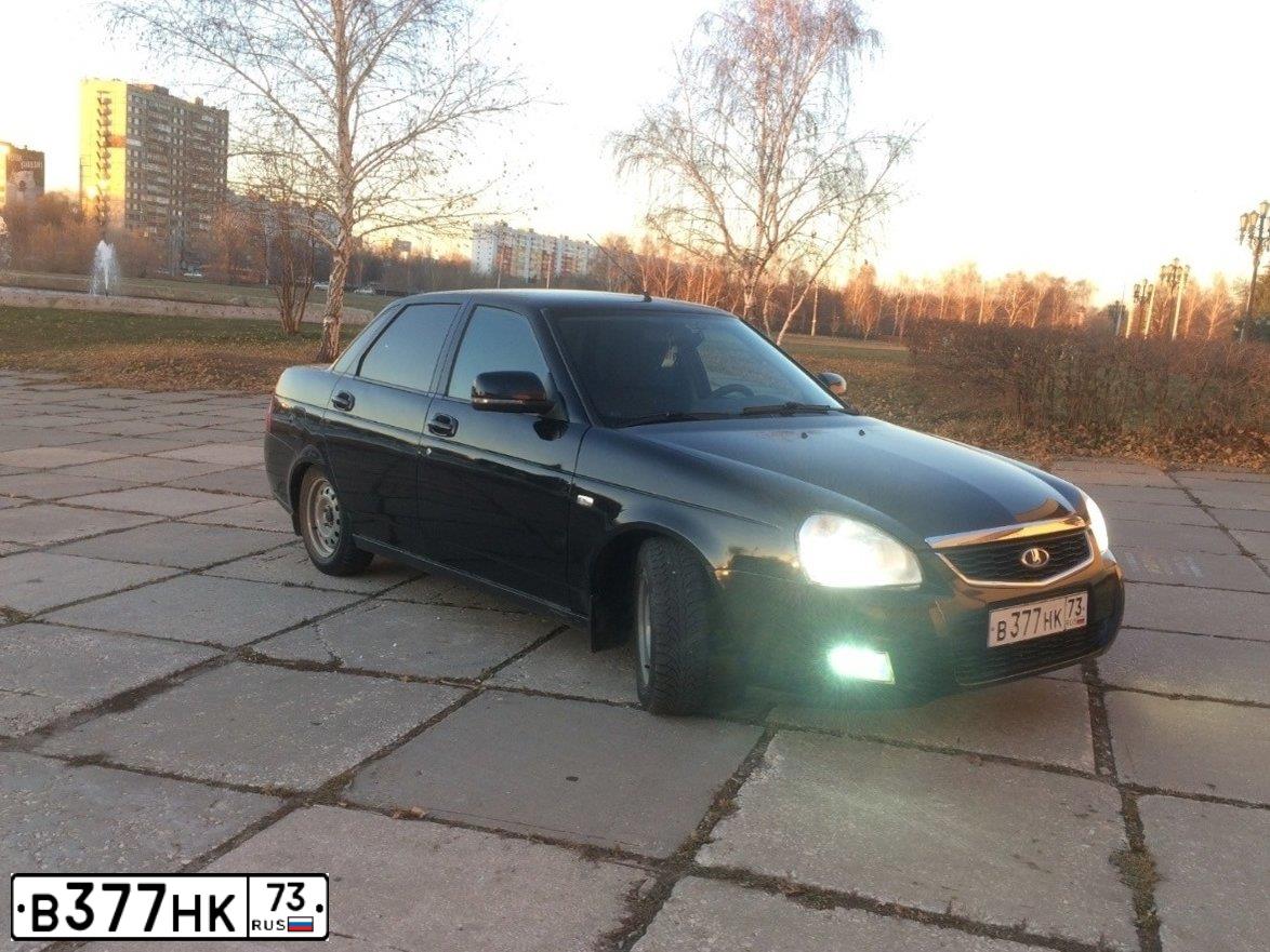 Фото автомобиля LADA PRIORA, 2014 — госномер Р568РЕ126. Цвет: Сине-Черный