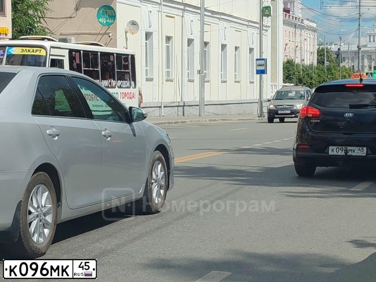 Фото автомобиля GAZ 3302 GAZEL, 2018 — госномер Т703РХ196. Цвет: Белый