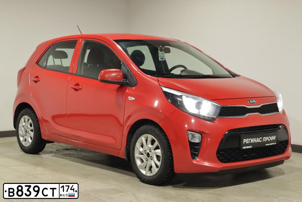 Фото автомобиля KIA PICANTO / MORNING, 2018 — госномер В839СТ174. Цвет: КРАСНЫЙ