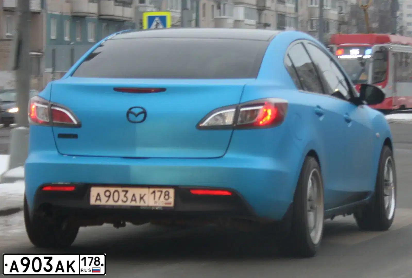 Фото автомобиля MAZDA A 3, 2010 — госномер А903АК178. Цвет: ЧЕРНЫЙ
