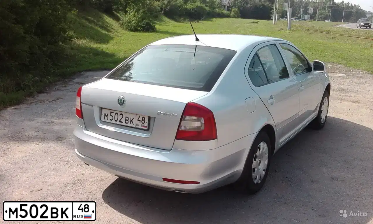 Фото автомобиля SKODA OCTAVIA, 2012 — госномер М502ВК48. Цвет: СЕРЕБРИСТЫЙ