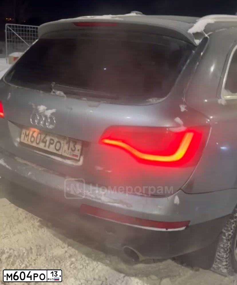 Фото автомобиля AUDI Q7, 2010 — госномер У716РВ797. Цвет: СЕРЫЙ