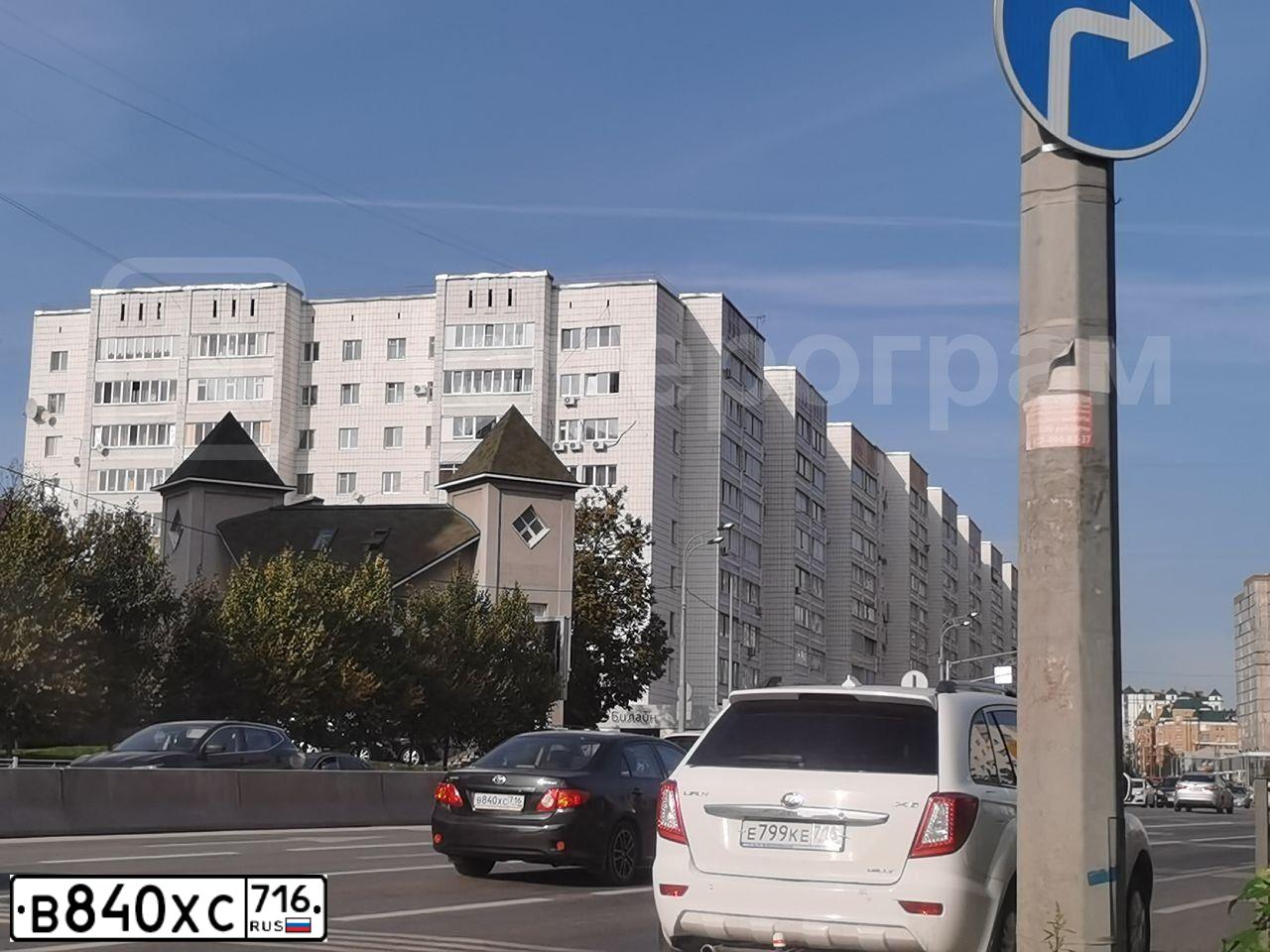 Фото автомобиля TOYOTA COROLLA, 2008 — госномер Р623УТ11. Цвет: ЧЕРНЫЙ