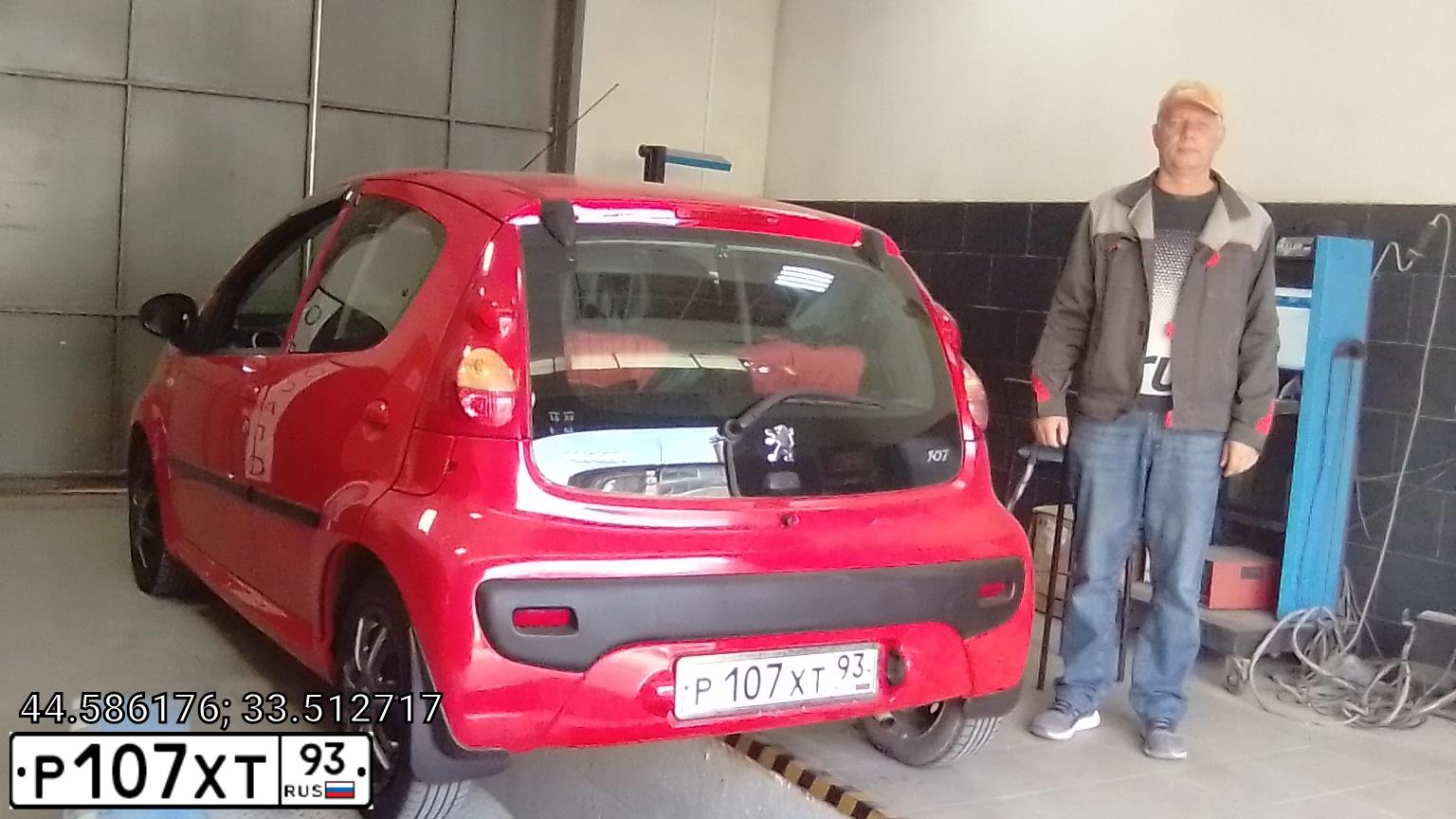 Фото автомобиля PEUGEOT 107, 2009 — госномер В142ВЕ92