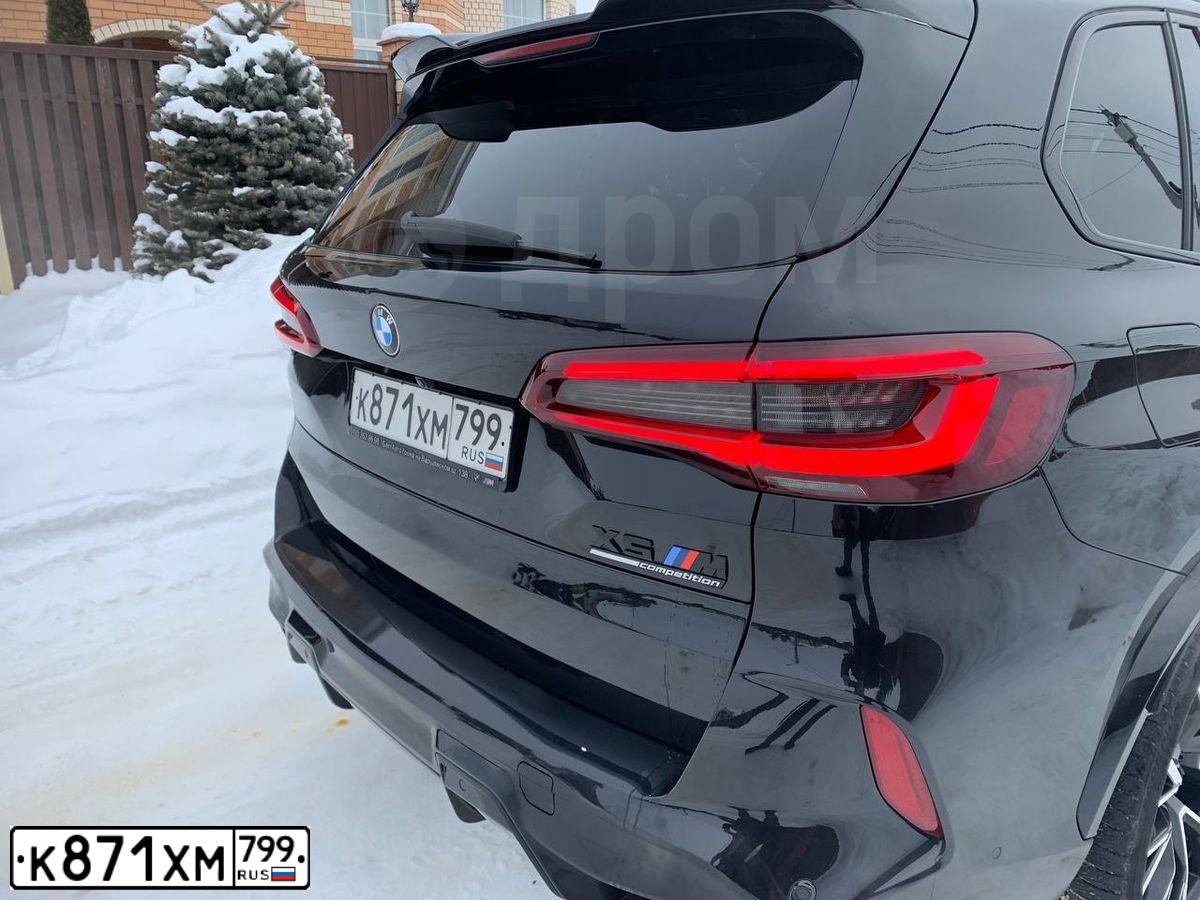 Фото автомобиля BMW X5 M COMPETITION, 2020 — госномер Т097АН250. Цвет: ЧЕРНЫЙ