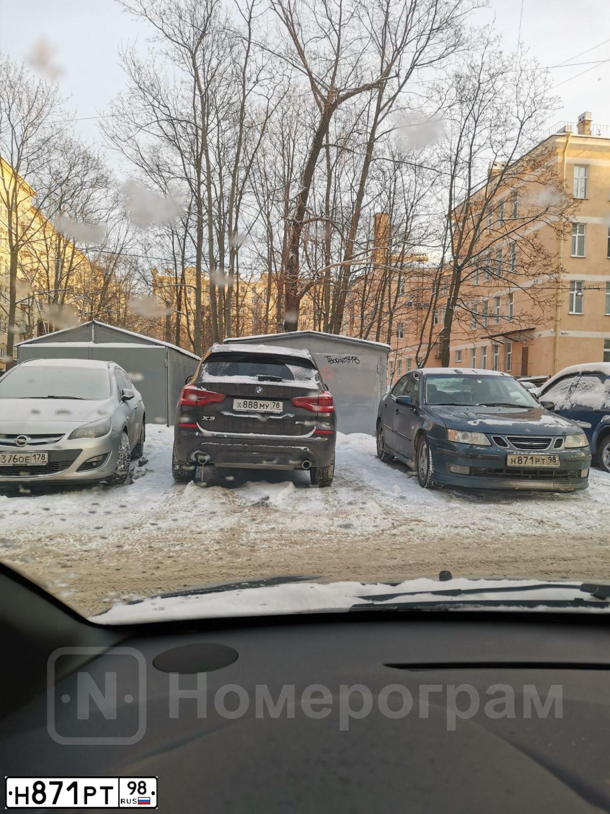 Фото автомобиля SAAB 9-3, 2006 — госномер Н871РТ98. Цвет: СВЕТЛО-СИНИЙ