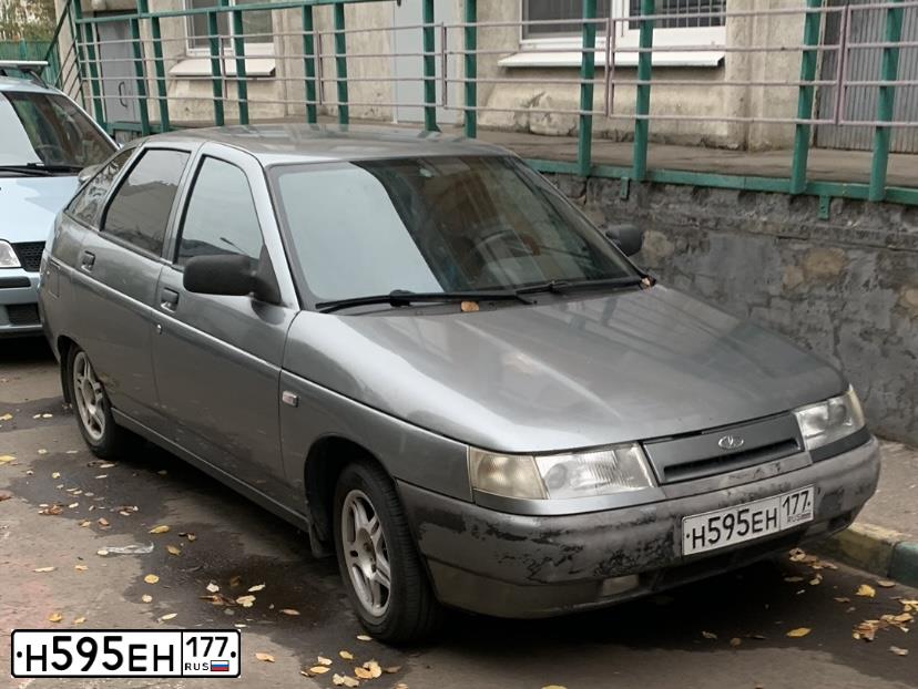 Фото автомобиля LADA 2112, 2006 — госномер Н595ЕН177. Цвет: СЕРО-ЗЕЛЕНЫЙ