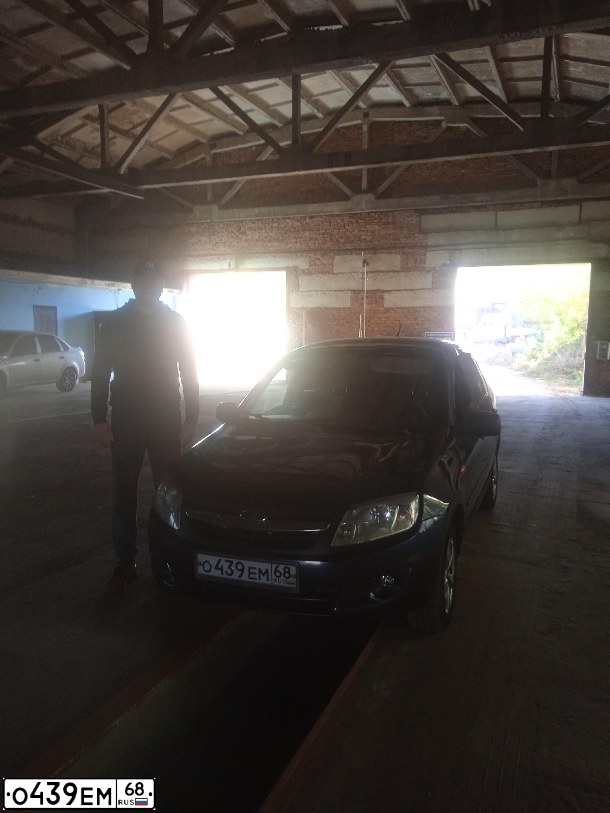 Фото автомобиля LADA 2190 GRANTA, 2012 — госномер О439ЕМ68. Цвет: Серо-Синий