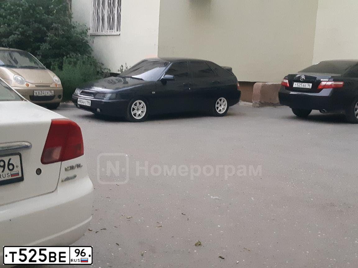 Фото автомобиля TOYOTA CAMRY, 2011 — госномер Т525ВЕ96. Цвет: ЧЕРНЫЙ