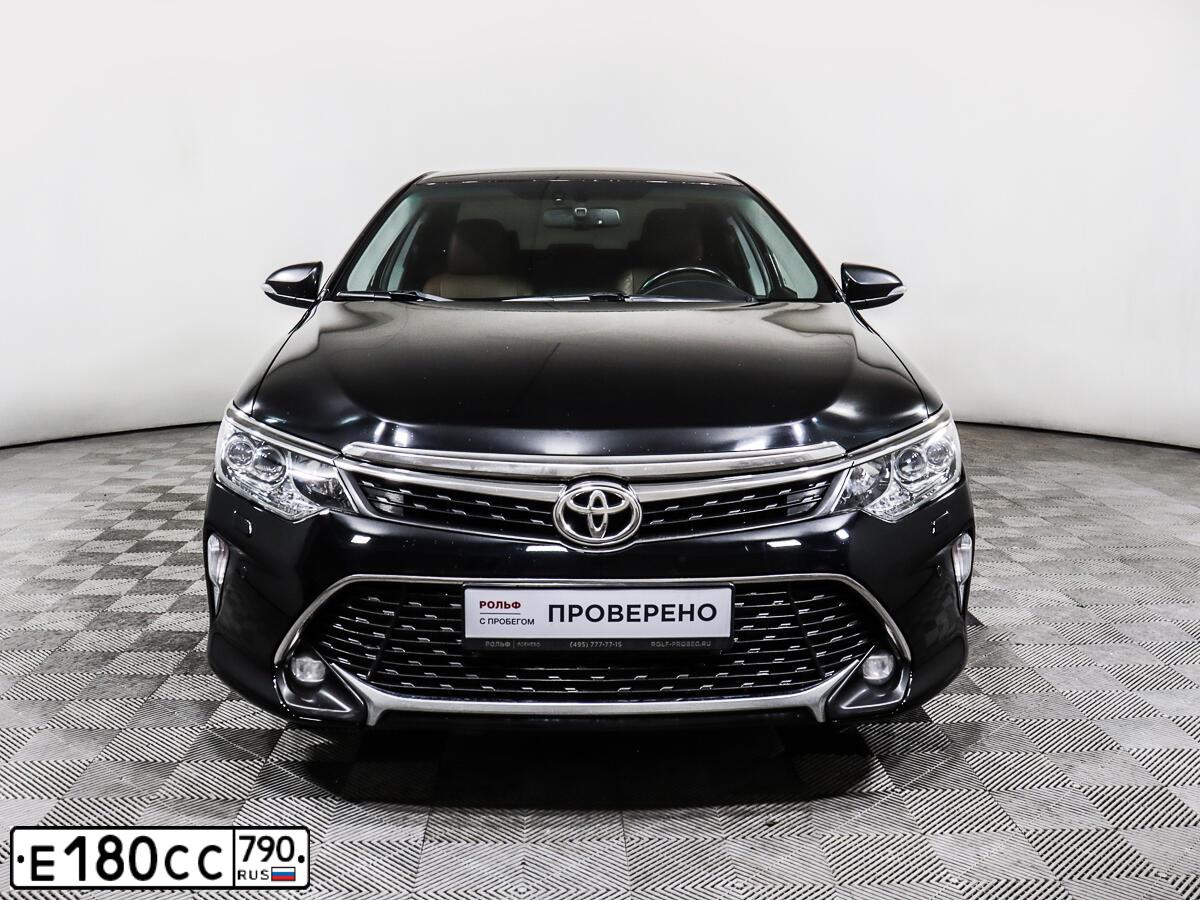Фото автомобиля TOYOTA CAMRY, 2017 — госномер Е266ВР977. Цвет: ЧЕРНЫЙ