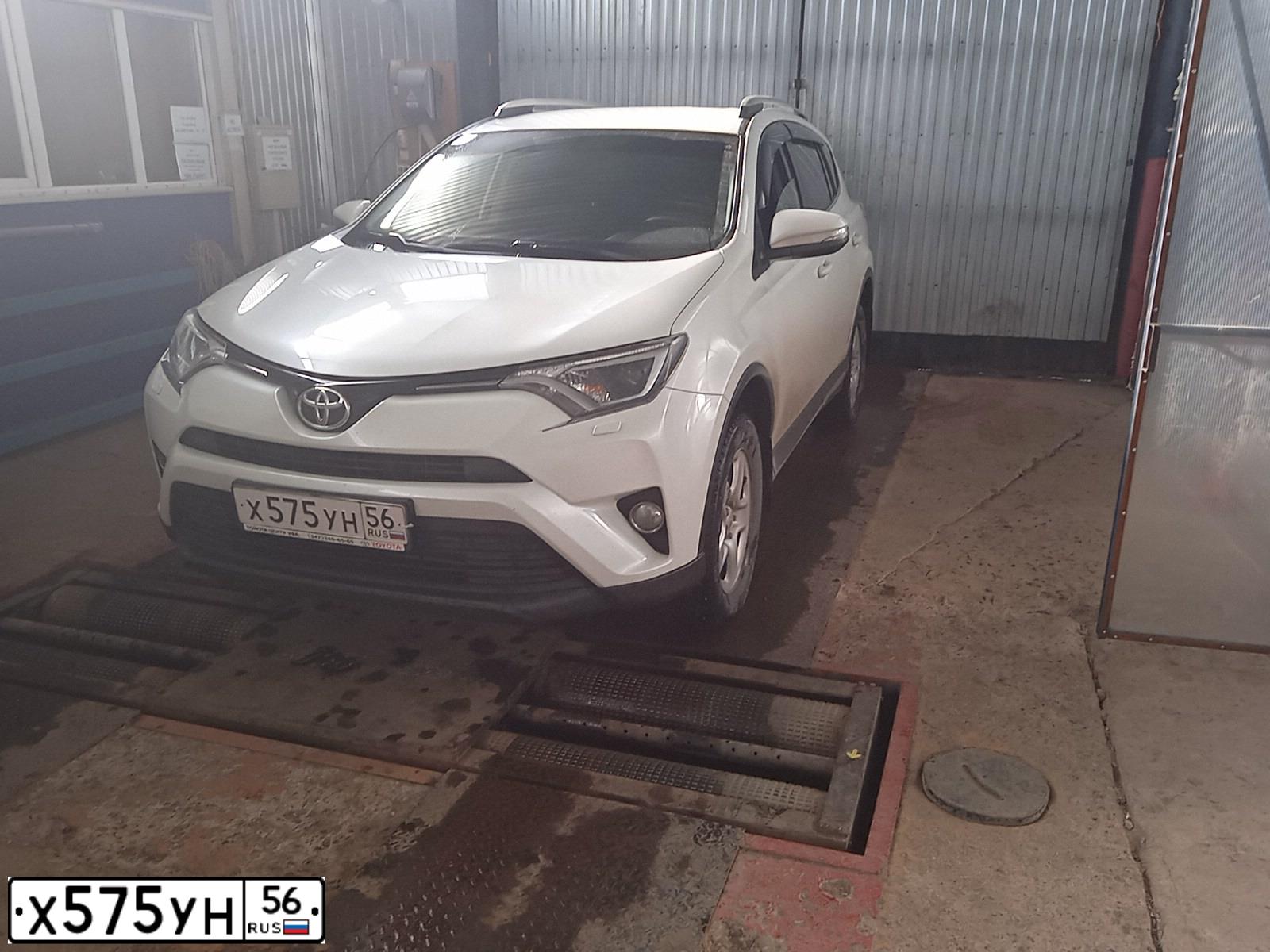 Фото автомобиля HYUNDAI CRETA, 2020 — госномер В049ХВ750. Цвет: СЕРЫЙ