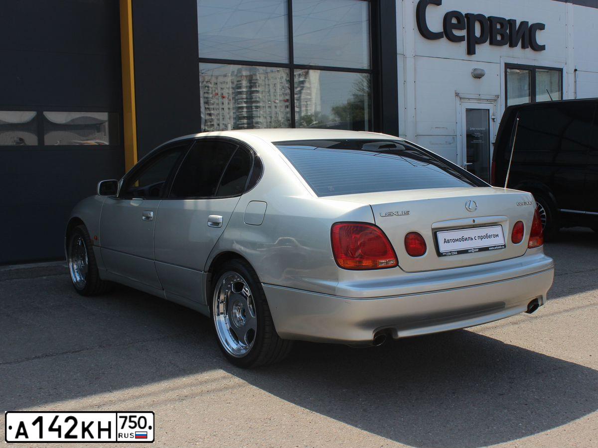 Фото автомобиля LEXUS GS, 2002 — госномер Р186ТХ797. Цвет: Серебристый