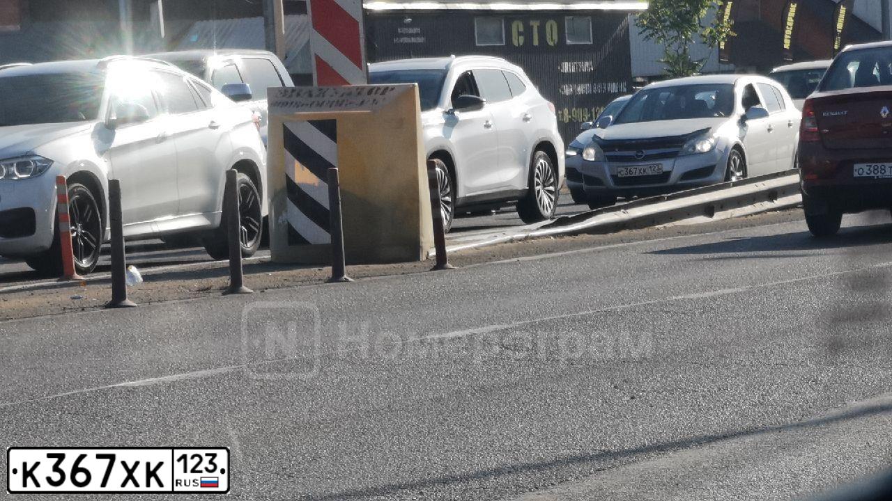 Фото автомобиля HYUNDAI SOLARIS, 2011 — госномер А666НА01. Цвет: ЧЕРНО-СЕРЫЙ