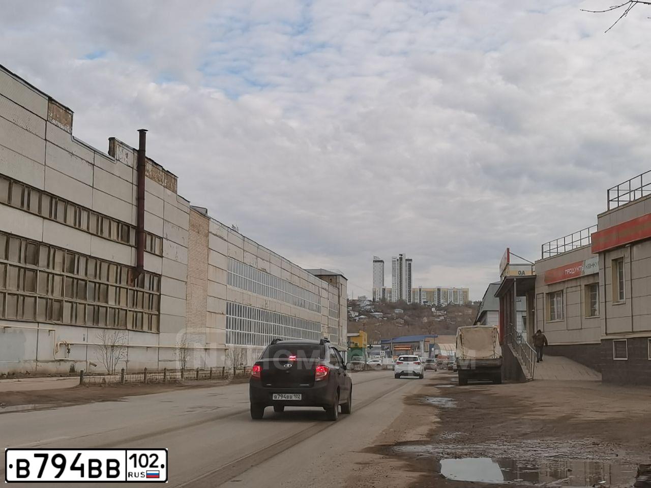 Фото автомобиля LADA 2190 GRANTA, 2012 — госномер В794ВВ102. Цвет: серебристо-коричневый