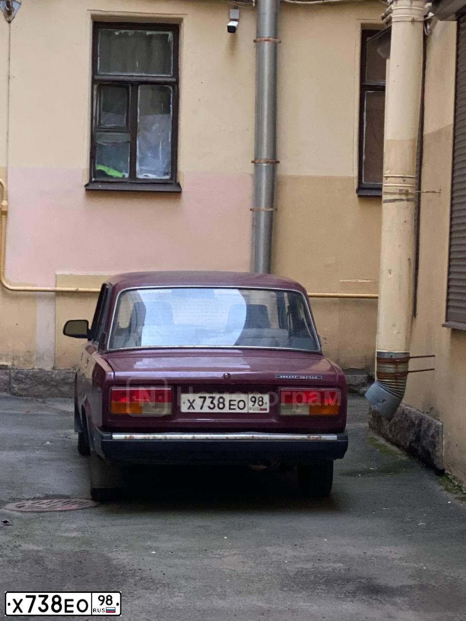 Фото автомобиля LADA 2107, 2003 — госномер Х738ЕО98. Цвет: ТЕМНО-БОРДОВЫЙ