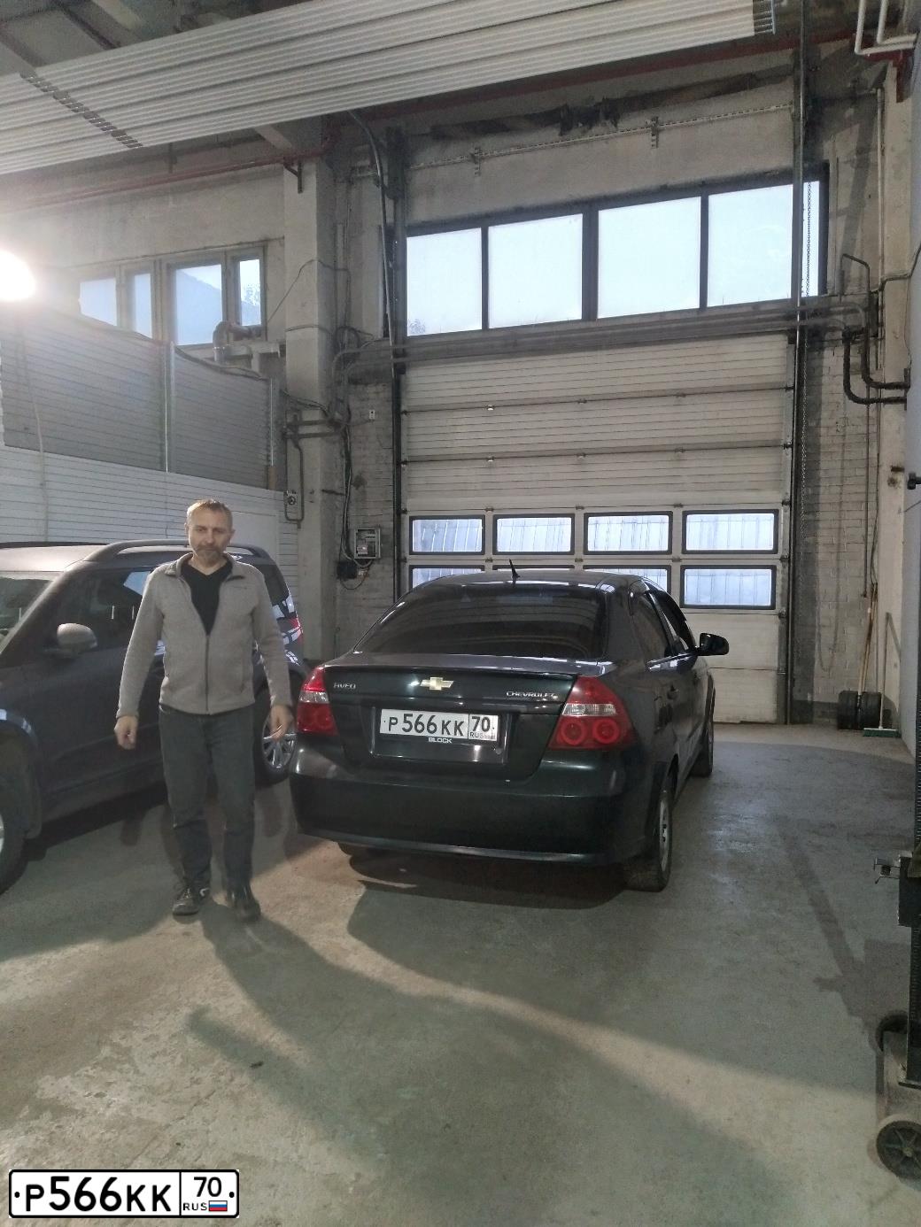 Фото автомобиля CHEVROLET AVEO, 2008 — госномер С554КУ198. Цвет: ЧЕРНЫЙ