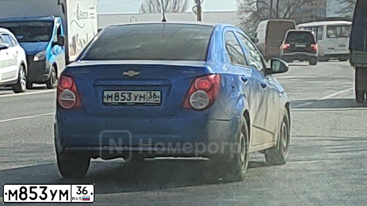 Фото автомобиля CHEVROLET AVEO, 2012 — госномер М853УМ36. Цвет: синий