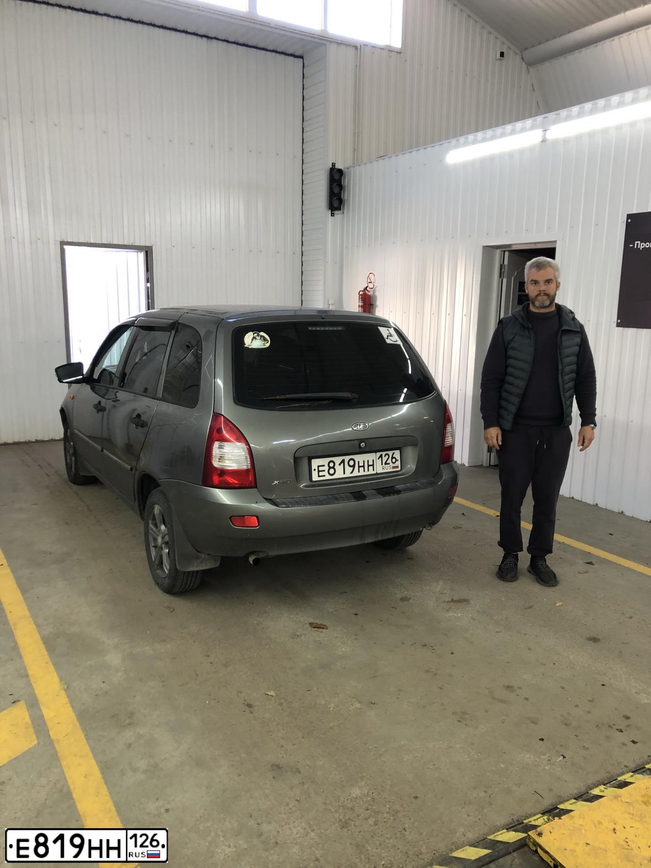 Фото автомобиля LADA KALINA, 2008 — госномер О770МР126. Цвет: ТЕМНО-СЕРЫЙ МЕТАЛЛИК
