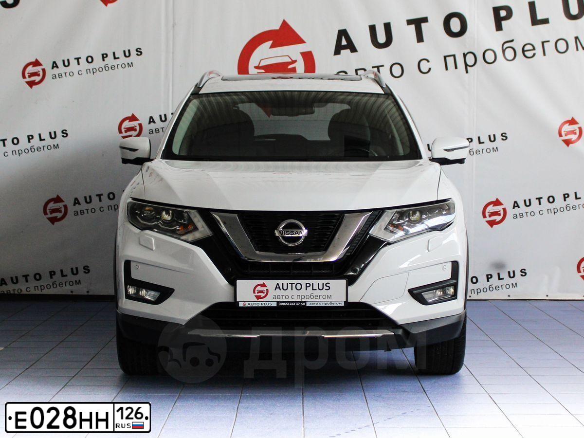 Фото автомобиля NISSAN X-TRAIL, 2018 — госномер Е028НН126. Цвет: БЕЛЫЙ