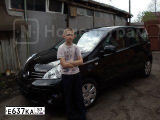 Фото автомобиля NISSAN NOTE, 2011 — госномер Е637КА57. Цвет: ЧЕРНЫЙ