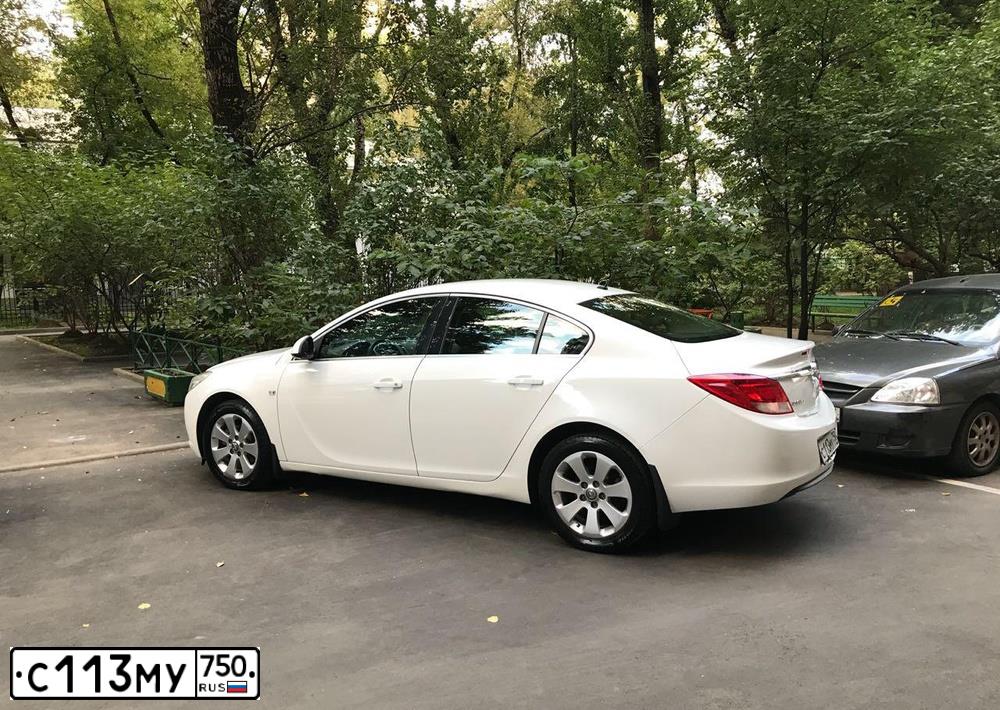 Фото автомобиля HYUNDAI ELANTRA, 2006 — госномер В892ЕТ177. Цвет: СЕРЕБРИСТЫЙ