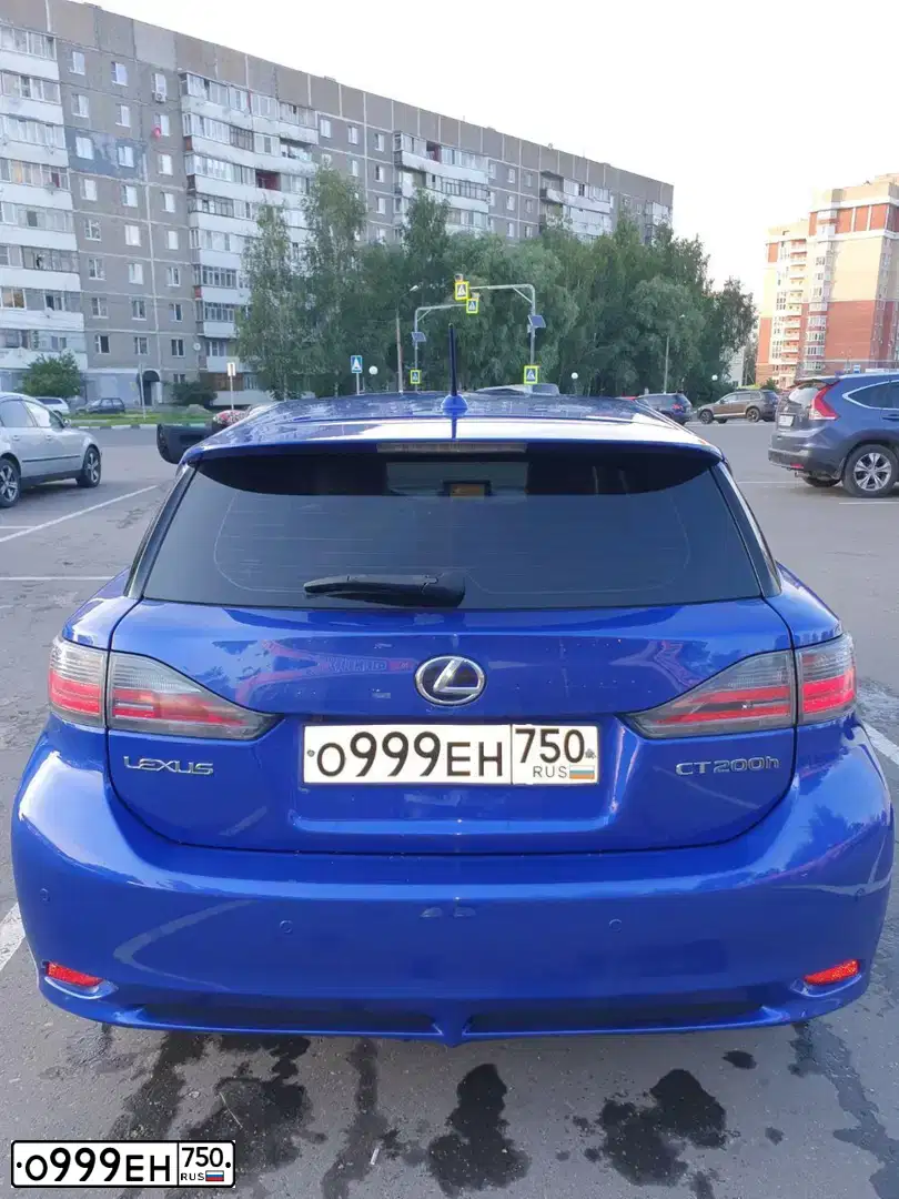 Фото автомобиля LEXUS CT, 2011 — госномер К466АО790. Цвет: ТЕМНО-СИНИЙ