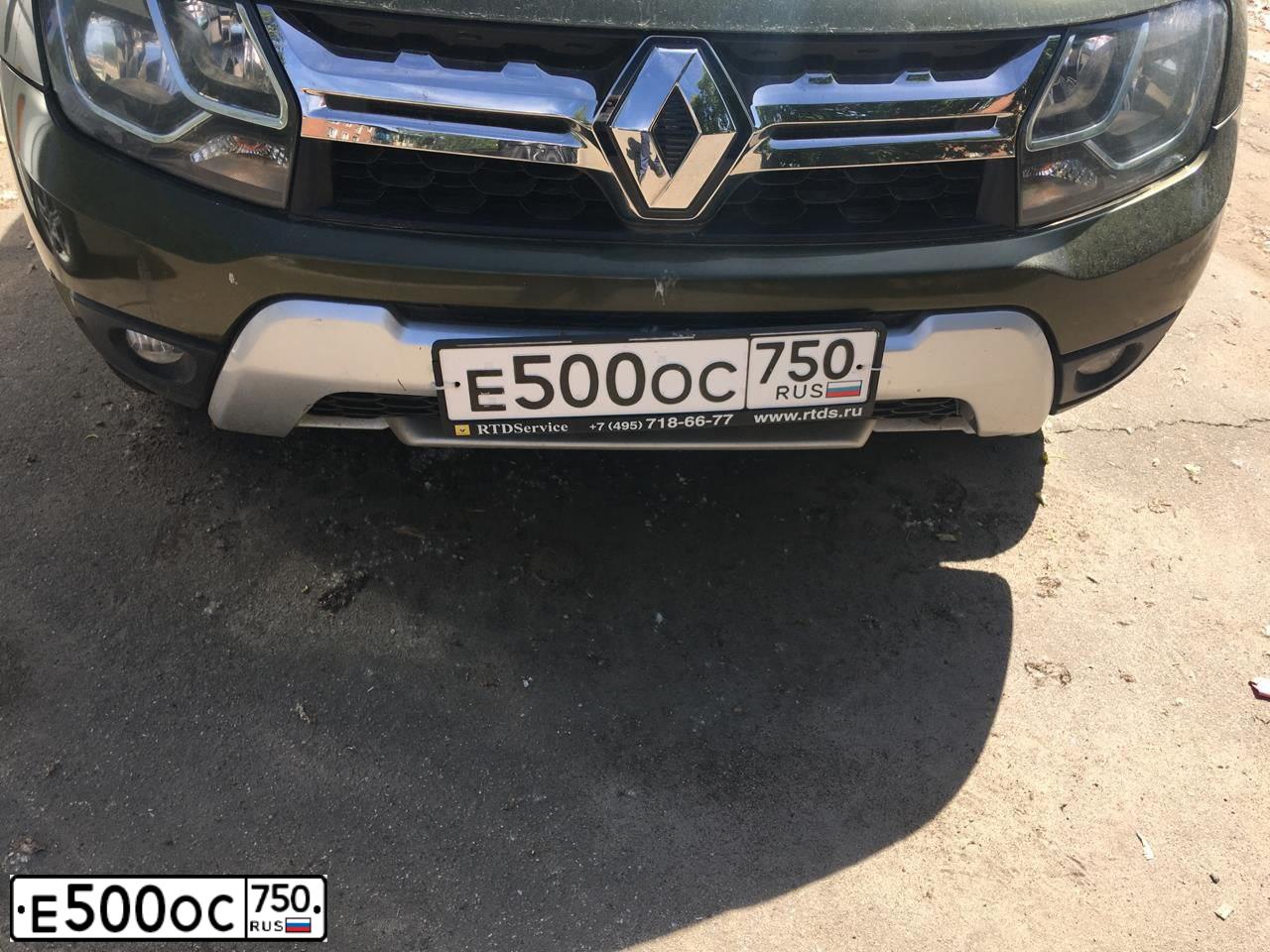 Фото автомобиля RENAULT DUSTER, 2017 — госномер Е500ОС750. Цвет: ЗЕЛЕНЫЙ