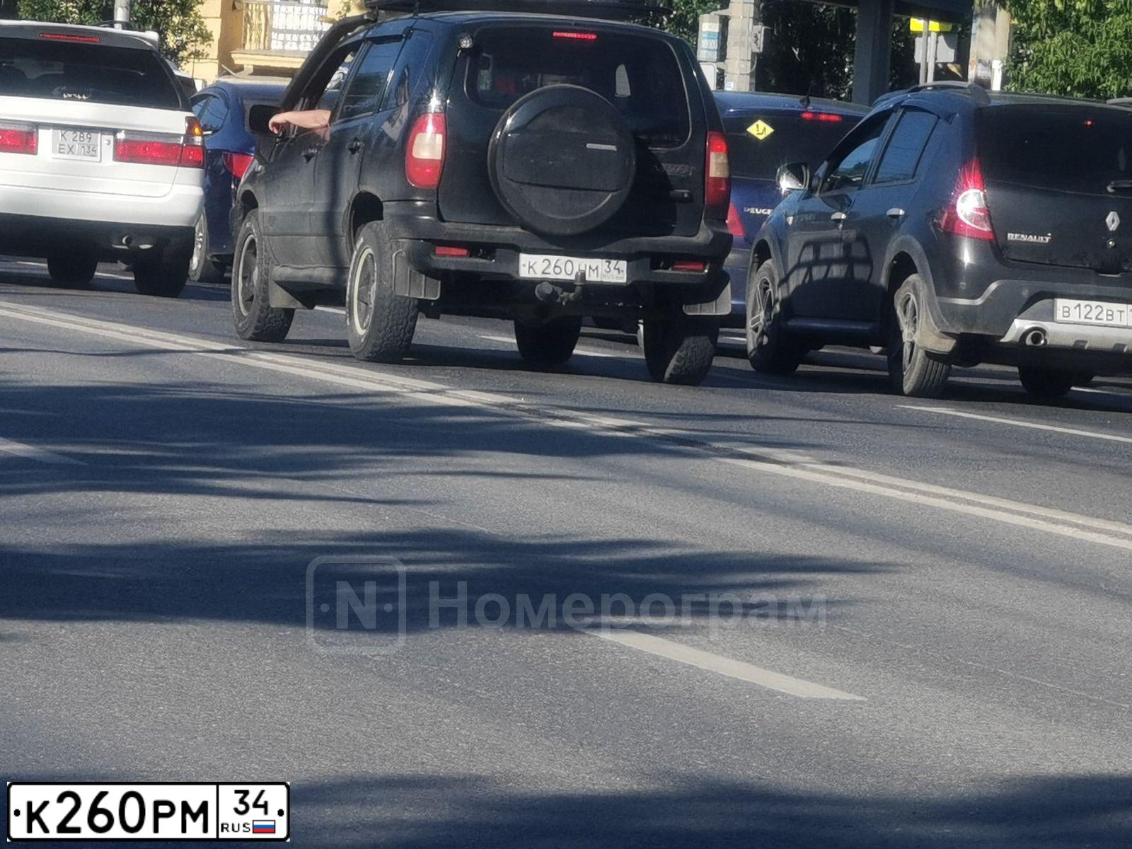 Фото автомобиля LADA 2107, 2007 — госномер К260РМ34. Цвет: БЕЛЫЙ