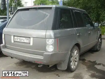 Фото автомобиля LANDROVER RANGE ROVER, 2008 — госномер Е822ХВ77. Цвет: СЕРЫЙ ТЕМНЫЙ