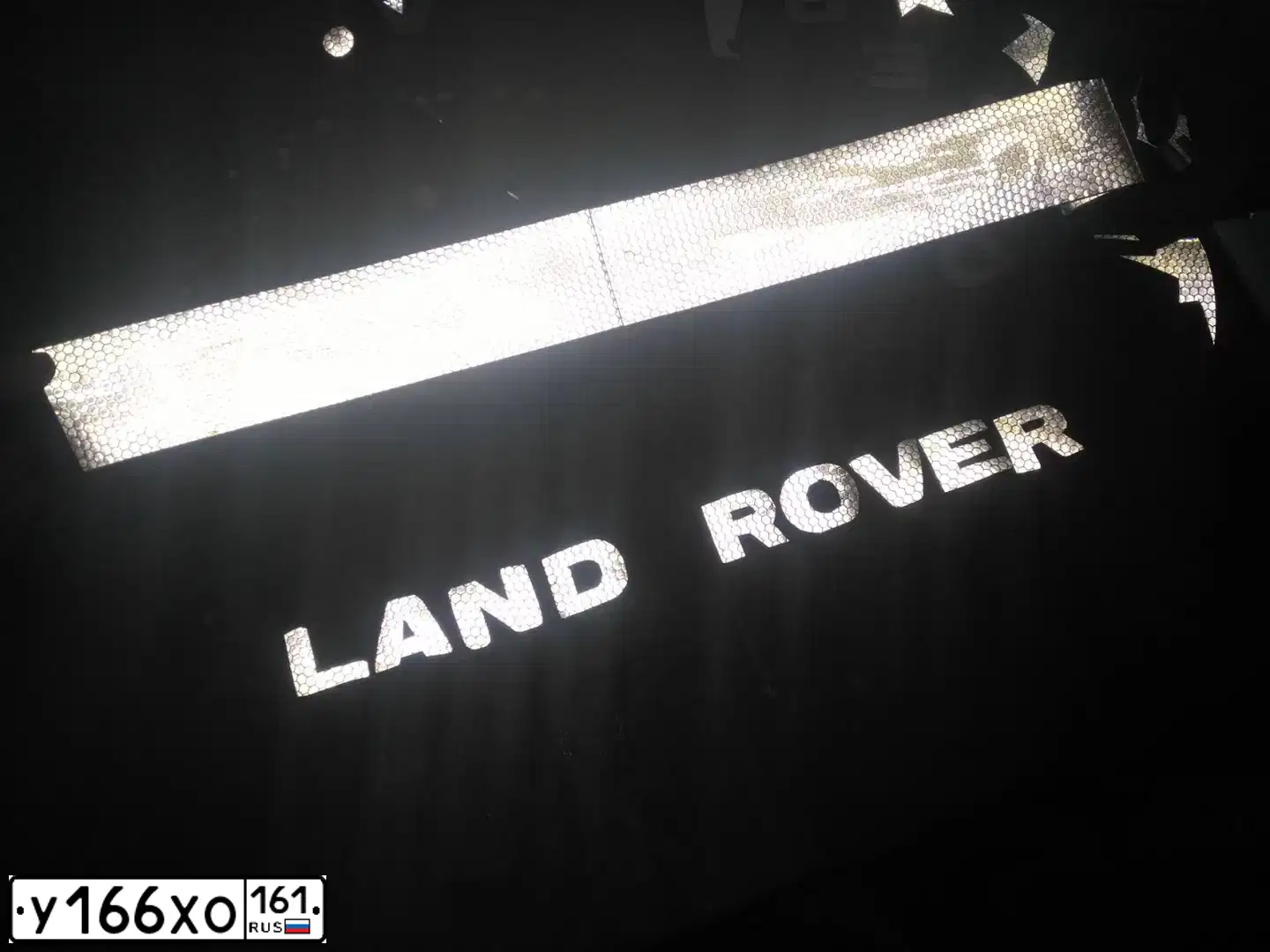 Фото автомобиля LANDROVER FREELANDER, 2007 — госномер У166ХО161. Цвет: СЕРЫЙ