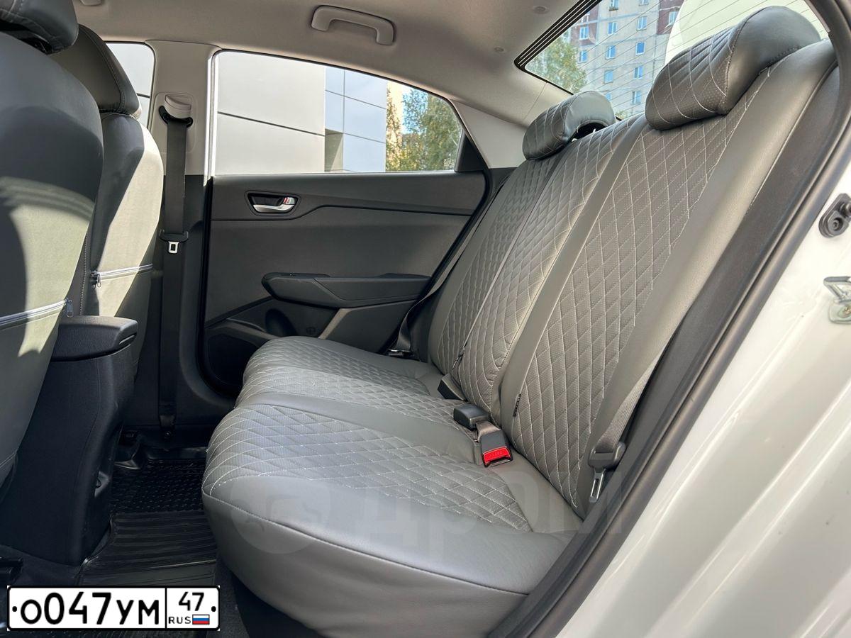 Фото автомобиля HYUNDAI SOLARIS, 2020 — госномер Т819РТ198. Цвет: Белый