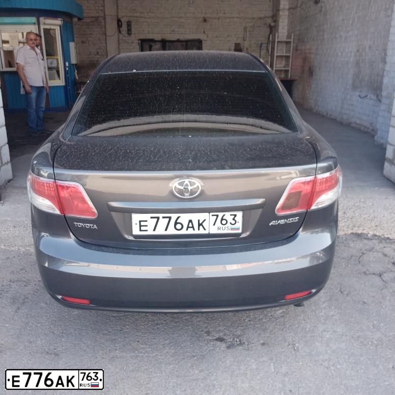 Фото автомобиля TOYOTA AVENSIS, 2009 — госномер Р800ТР56. Цвет: СЕРЫЙ