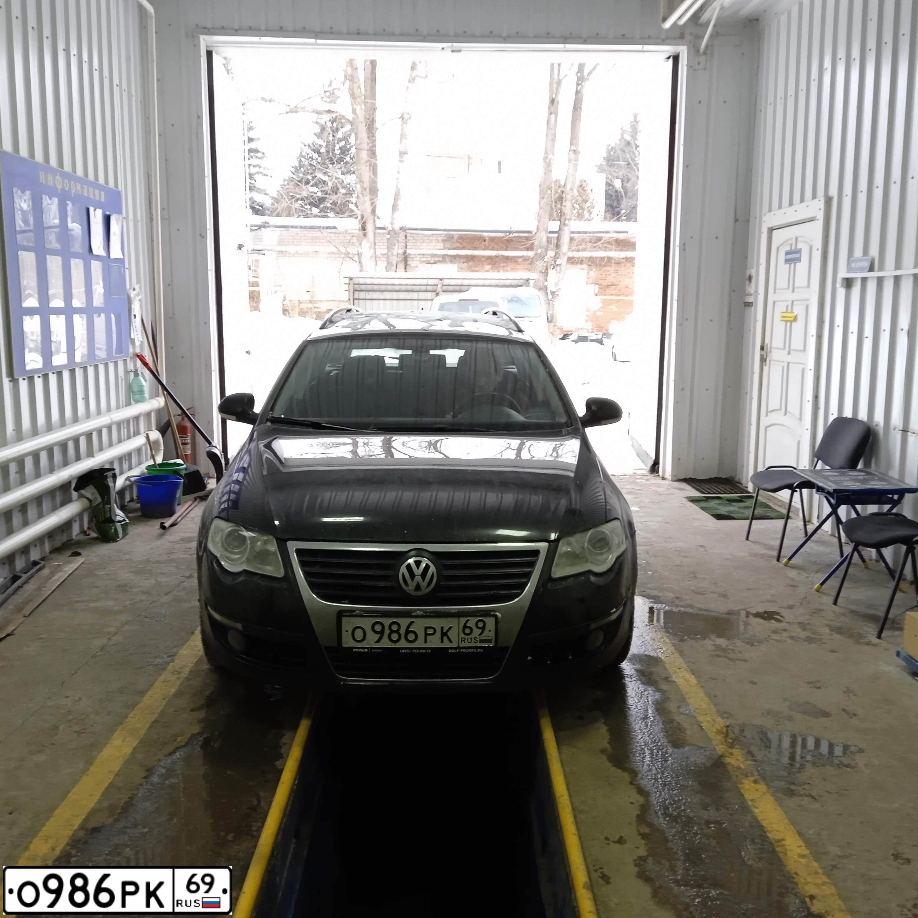 Фото автомобиля LADA 2114 SAMARA, 2004 — госномер О983РК69. Цвет: Светло-Серебристый металлик