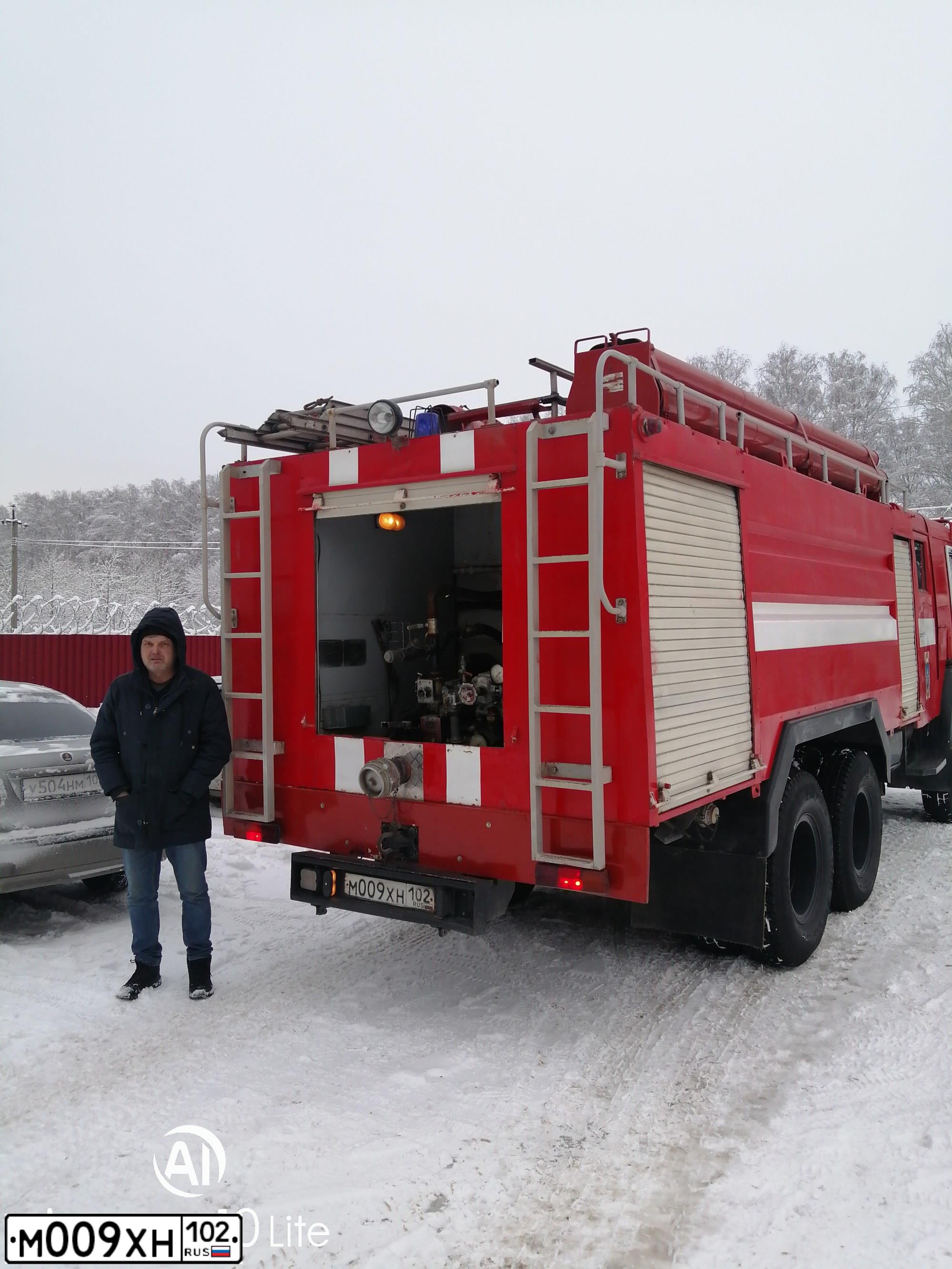Фото автомобиля KAMAZ 53228 /6X6/, 2009 — госномер М009ХН102. Цвет: ГОСТ Р50574-02