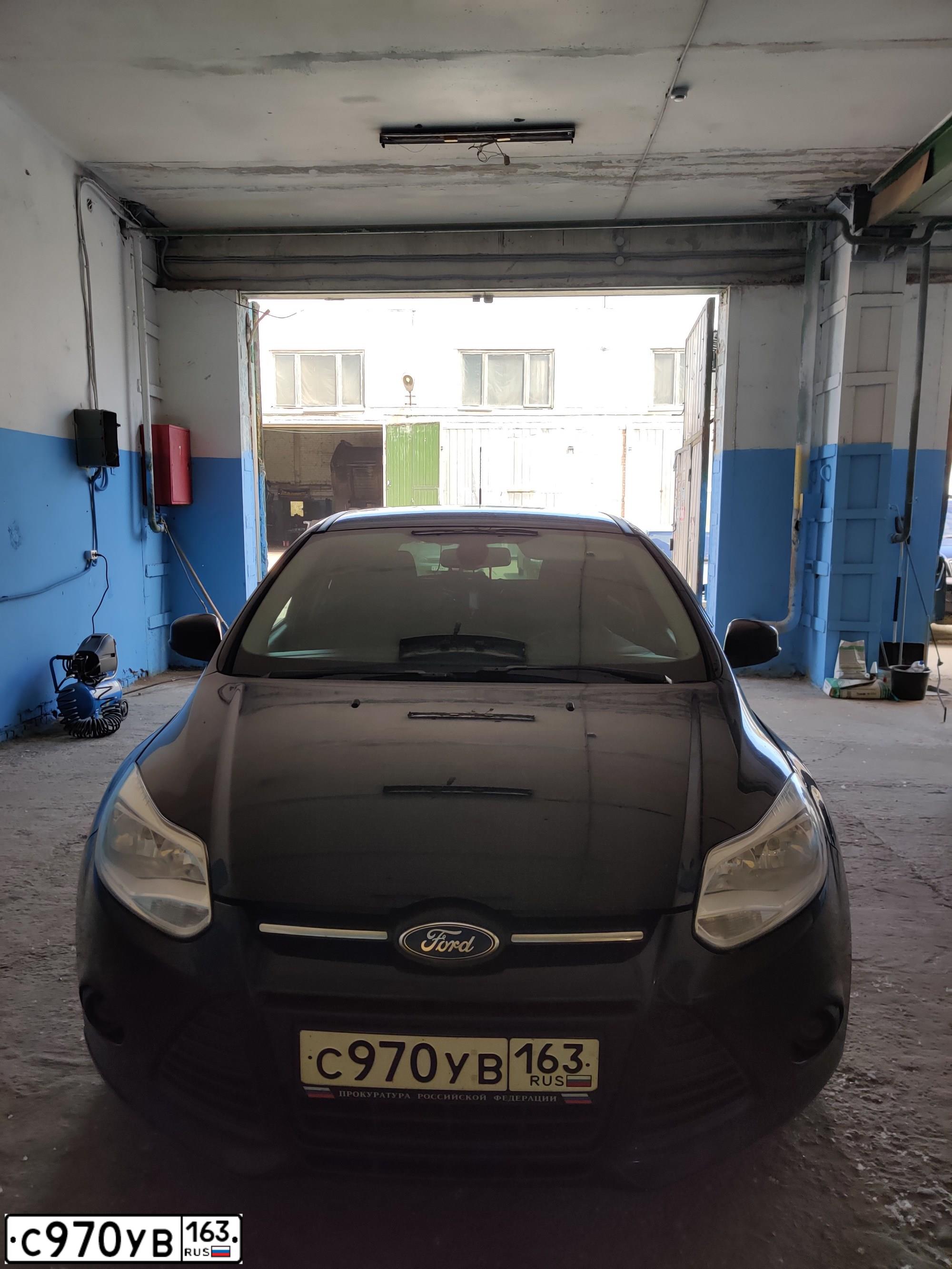 Фото автомобиля FORD FOCUS, 2012 — госномер С970УВ163. Цвет: ЧЕРНЫЙ