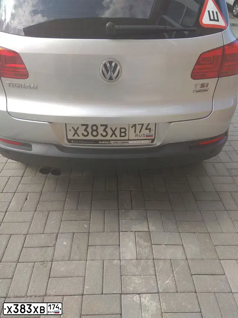 Фото автомобиля VOLKSWAGEN TIGUAN, 2011 — госномер С960АЕ774