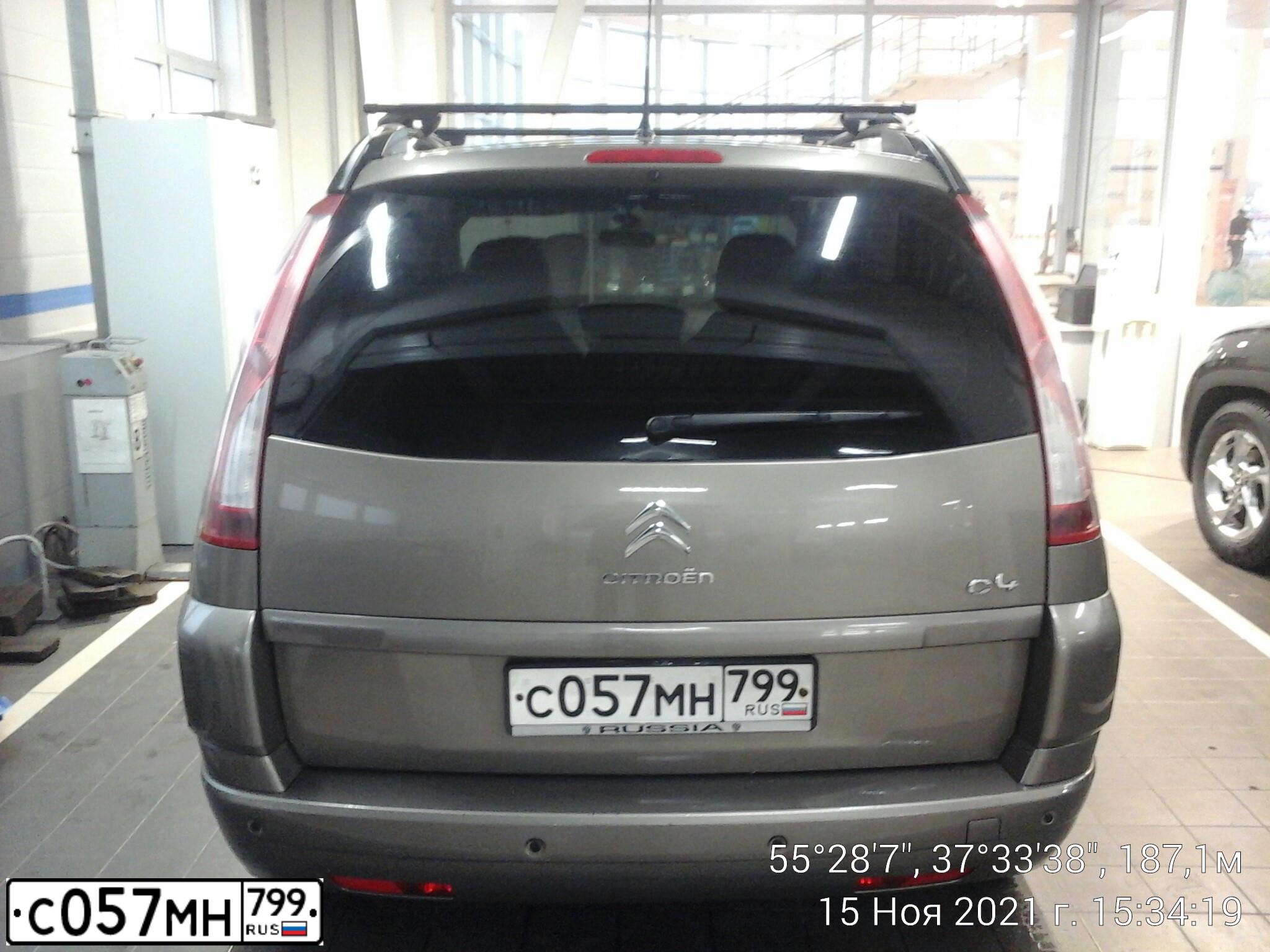 Фото автомобиля CITROEN C4 PICASSO, 2012 — госномер С057МН799. Цвет: СЕРО-КОРИЧНЕВЫЙ