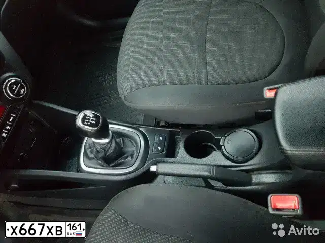 Фото автомобиля KIA RIO, 2011 — госномер Х667ХВ161. Цвет: Серый
