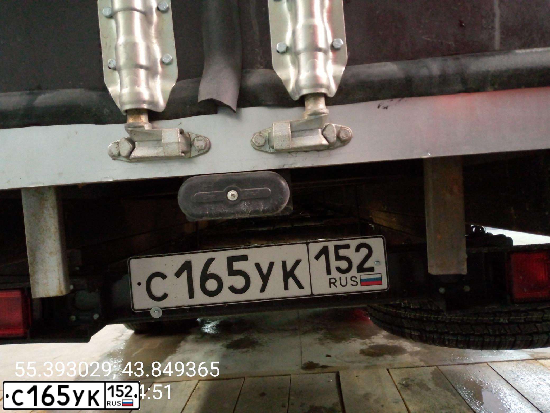 Фото автомобиля GAZ 3221 GAZEL, 2006 — госномер Е914УЕ13. Цвет: Коричневый