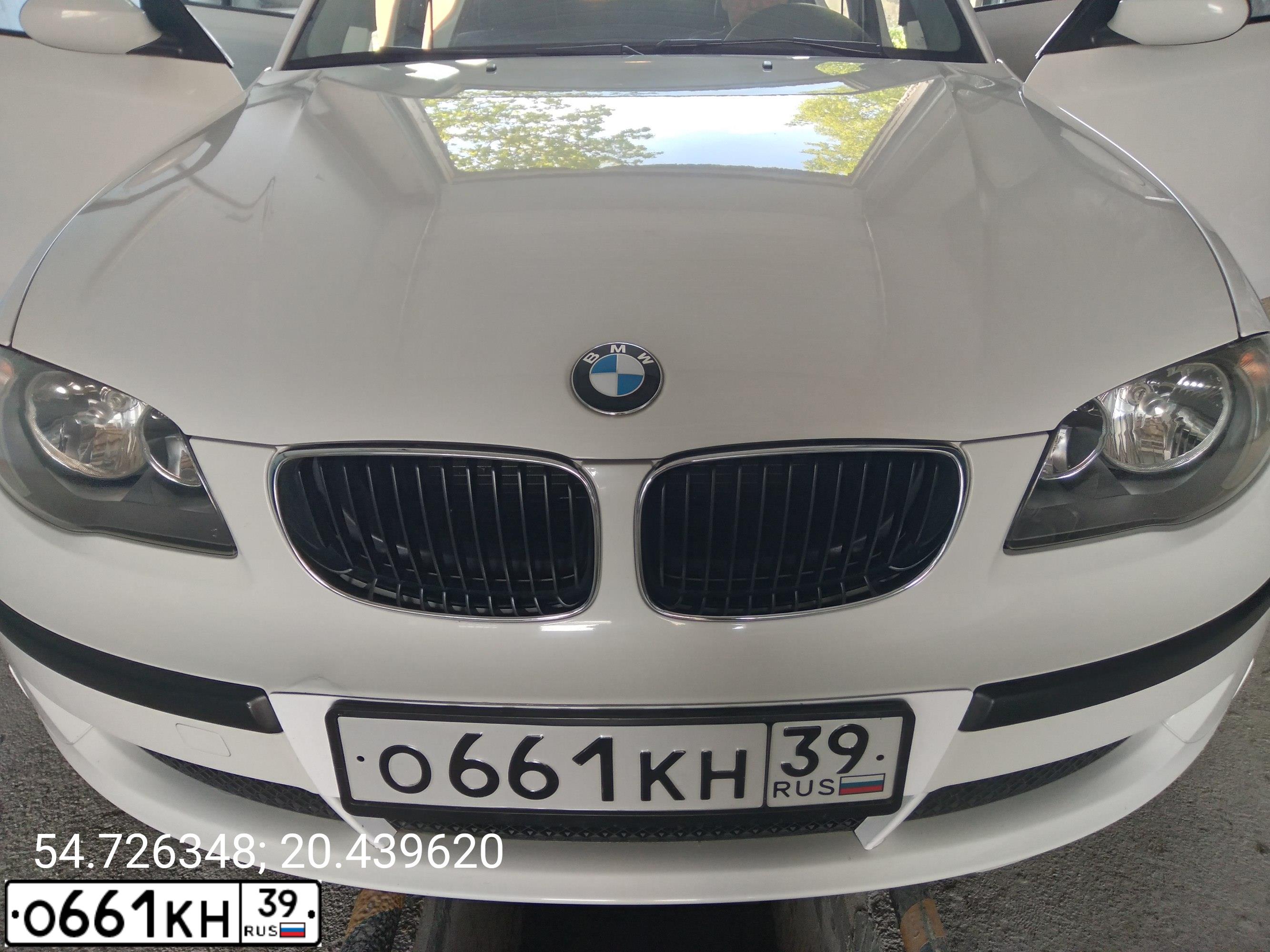 Фото автомобиля BMW SERIE 1, 2008 — госномер О661КН39. Цвет: БЕЛЫЙ