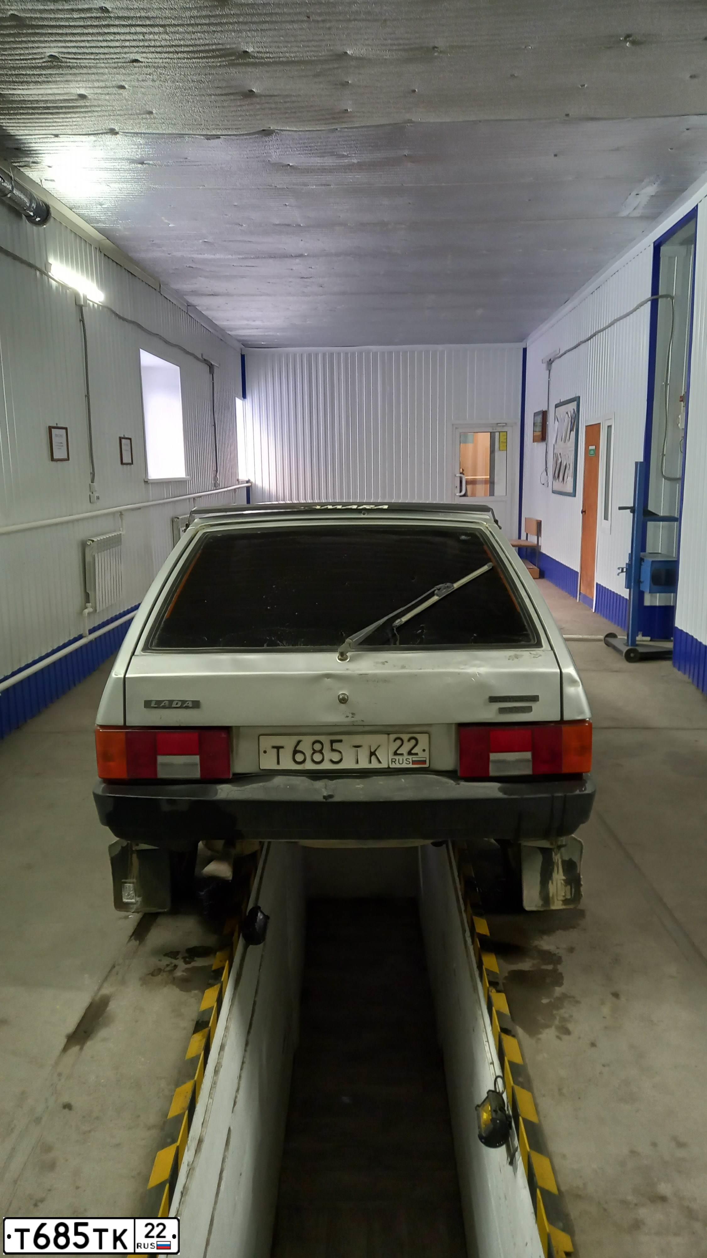 Фото автомобиля LADA 2109, 2002 — госномер К228ВО122