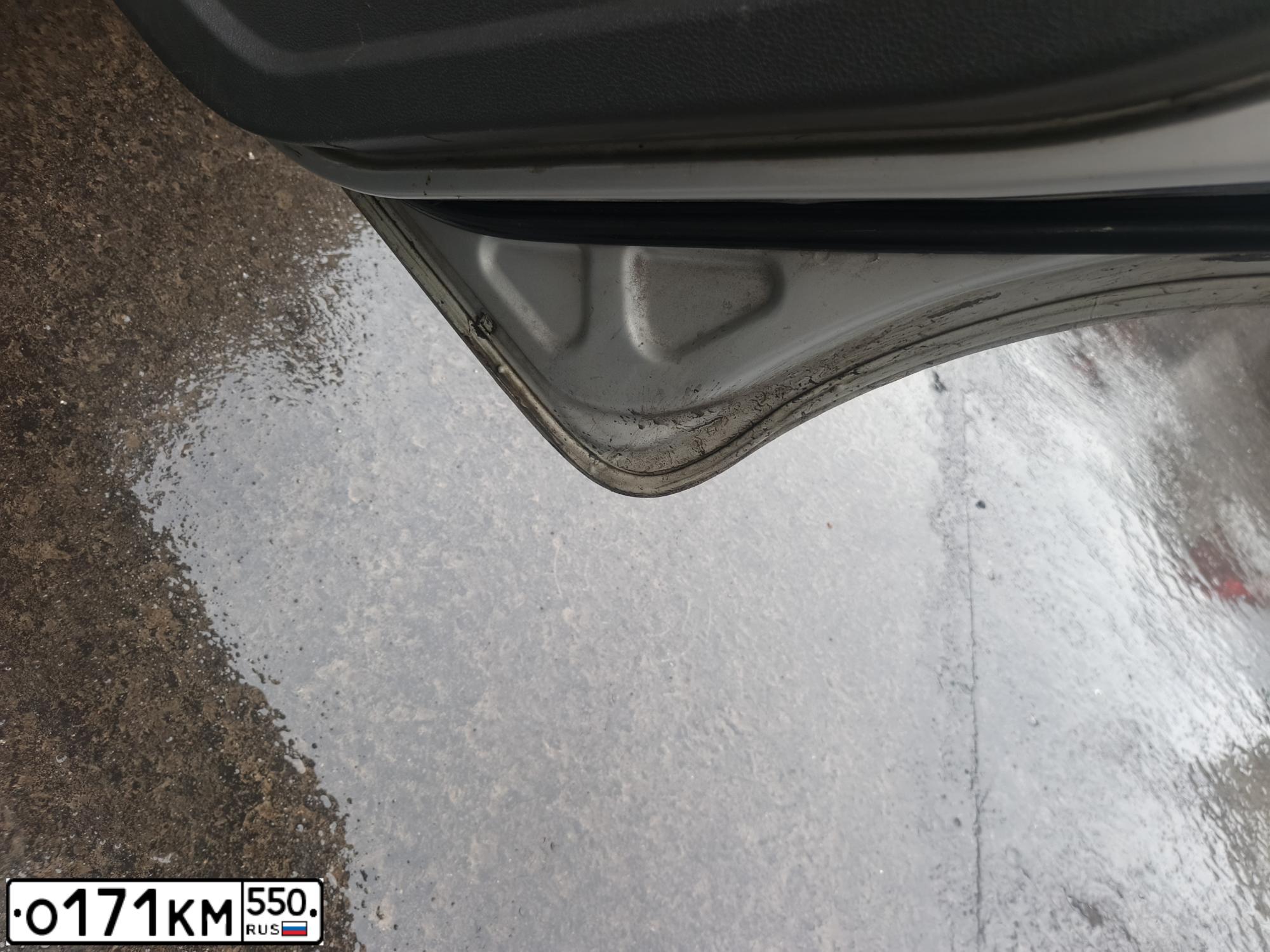 Фото автомобиля FORD FOCUS, 2006 — госномер О171КМ550. Цвет: СЕРЫЙ