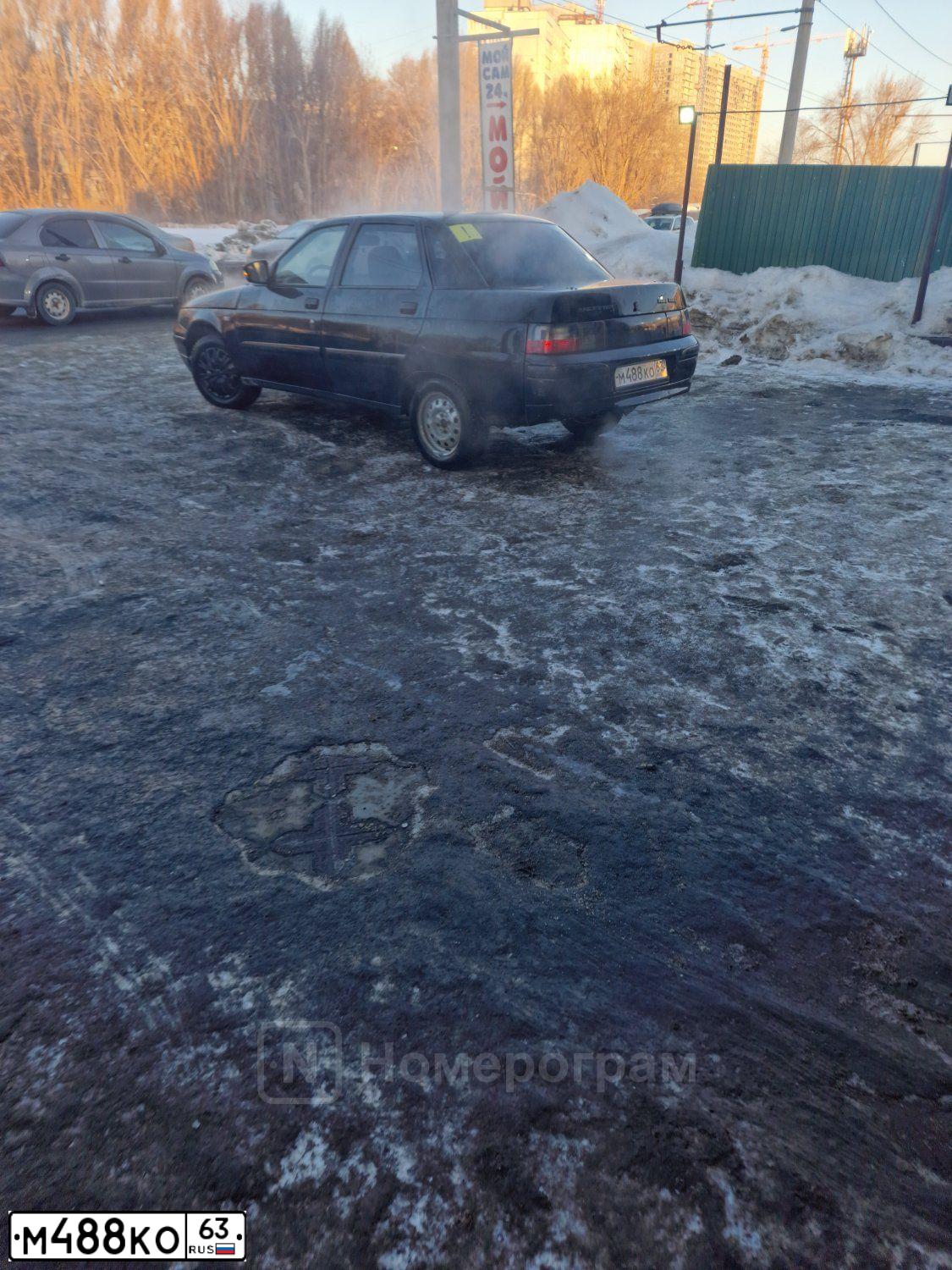Фото автомобиля LADA 2110, 2005 — госномер М488КО63. Цвет: ГРАФИТОВЫЙ МЕТАЛЛИК