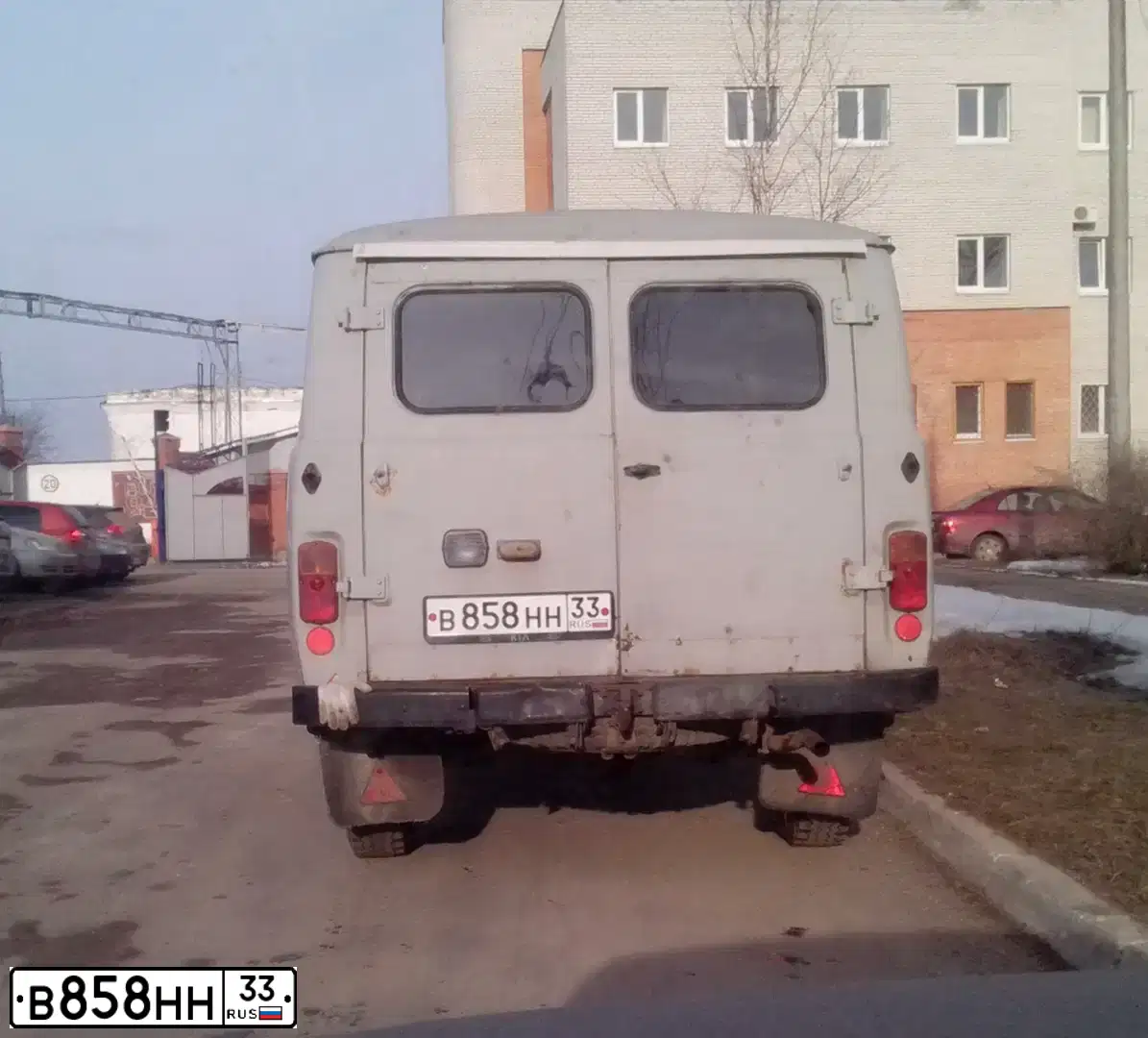 Фото автомобиля HYUNDAI GRAND STAREX, 2013 — госномер Т799ЕК193. Цвет: Белый