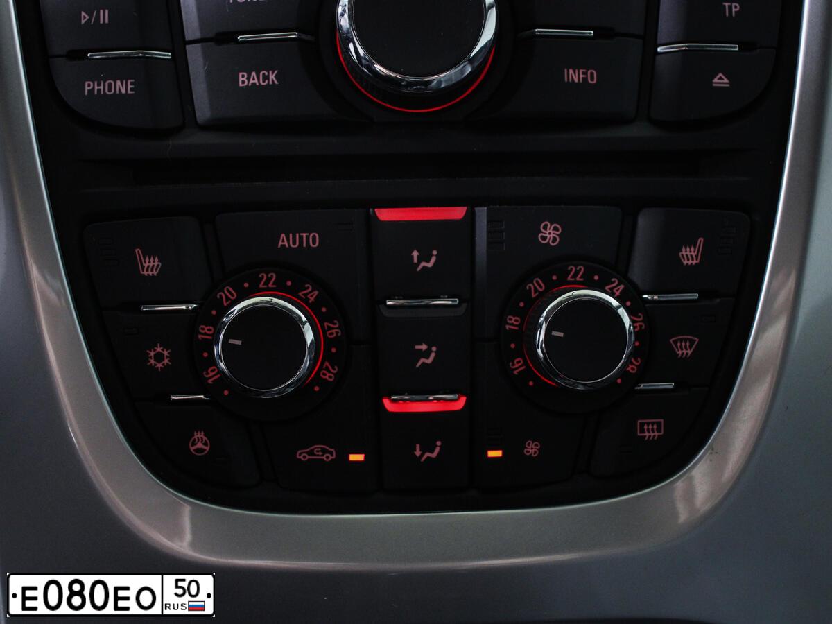 Фото автомобиля OPEL ASTRA, 2014 — госномер Е080ЕО50. Цвет: ЖЁЛТЫЙ