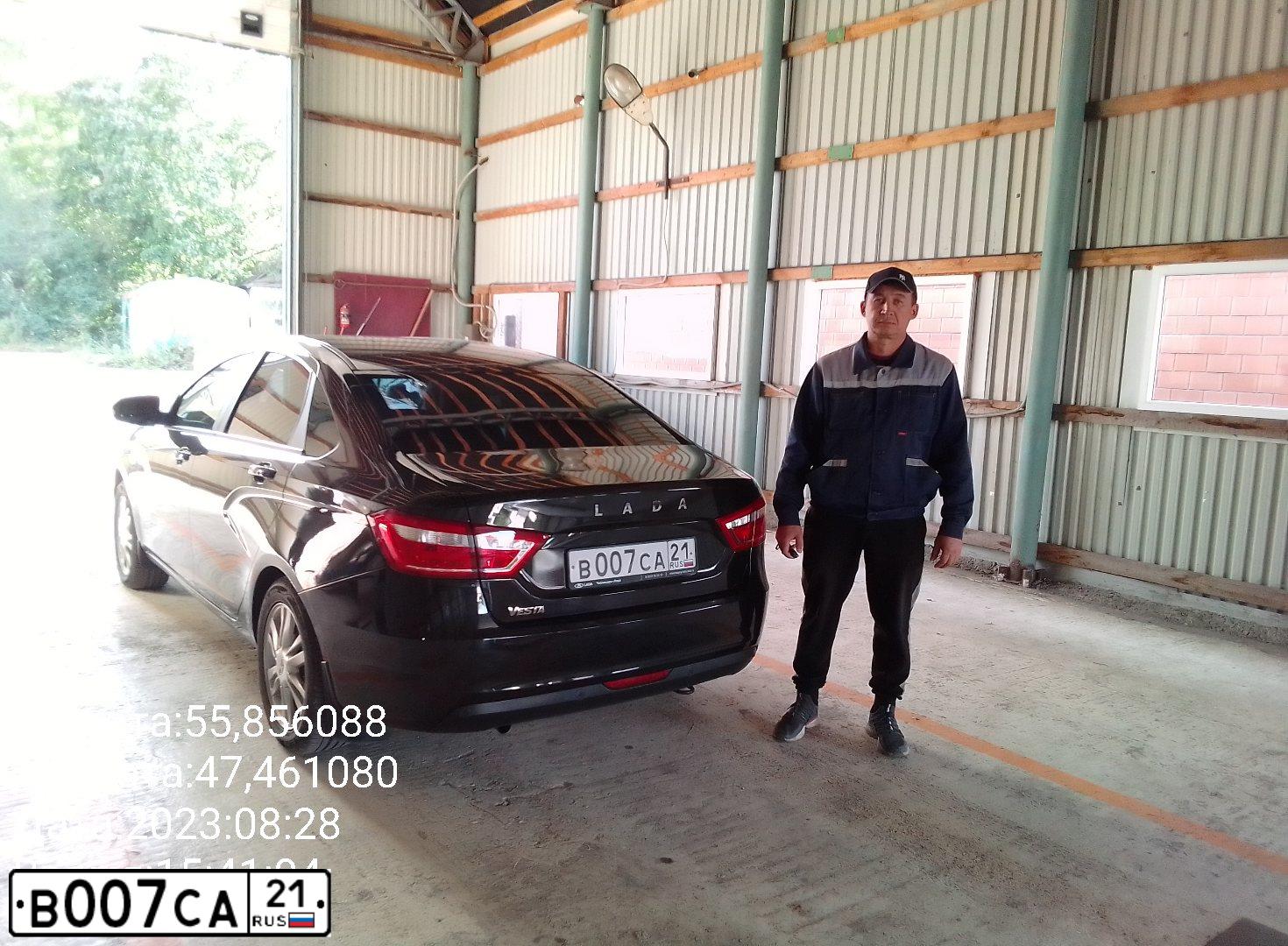 Фото автомобиля LADA KALINA, 2012 — госномер С237ХН12. Цвет: Серебристый