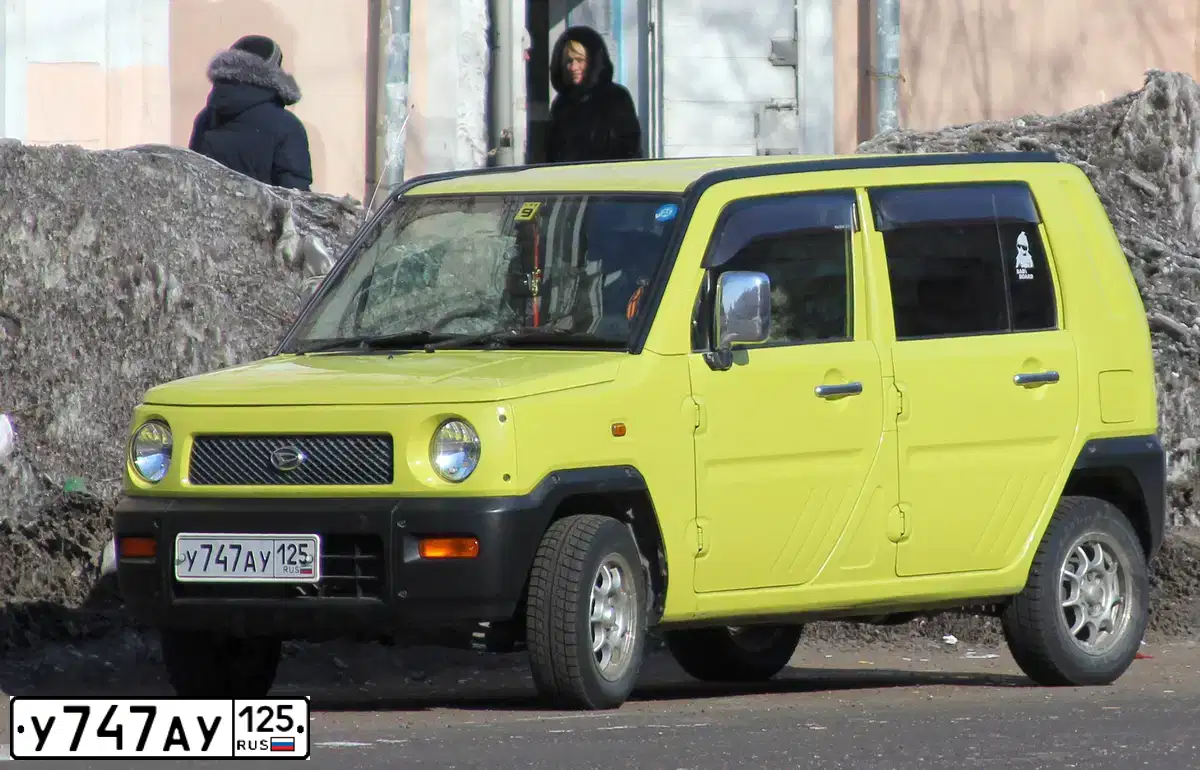 Фото автомобиля DAIHATSU NAKED, 2001 — госномер Р159ОА27