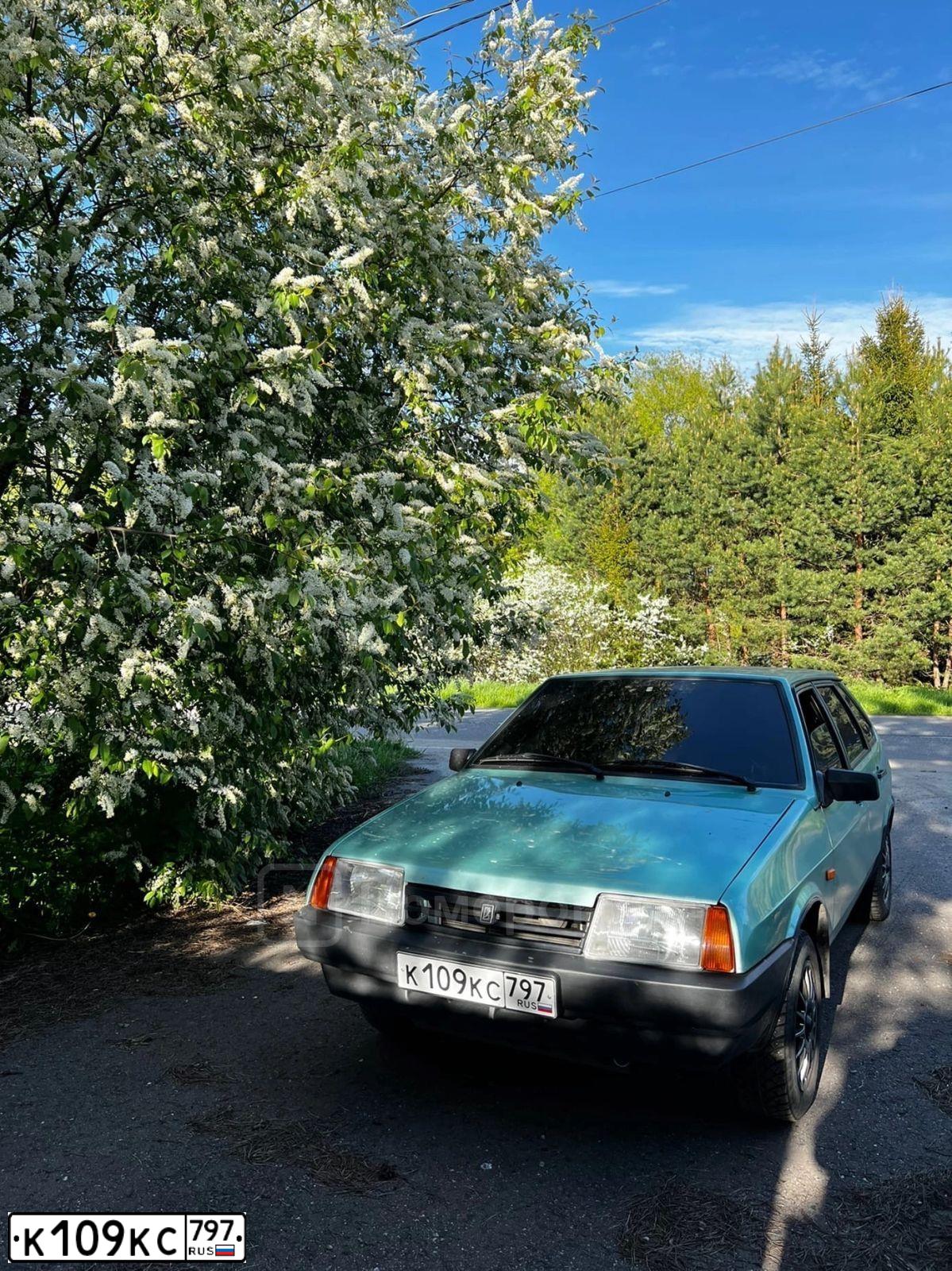 Фото автомобиля LADA 2109, 2003 — госномер Т004АА250. Цвет: СЕРЕБРИСТЫЙ СЕРО-ЗЕЛЕНЫЙ
